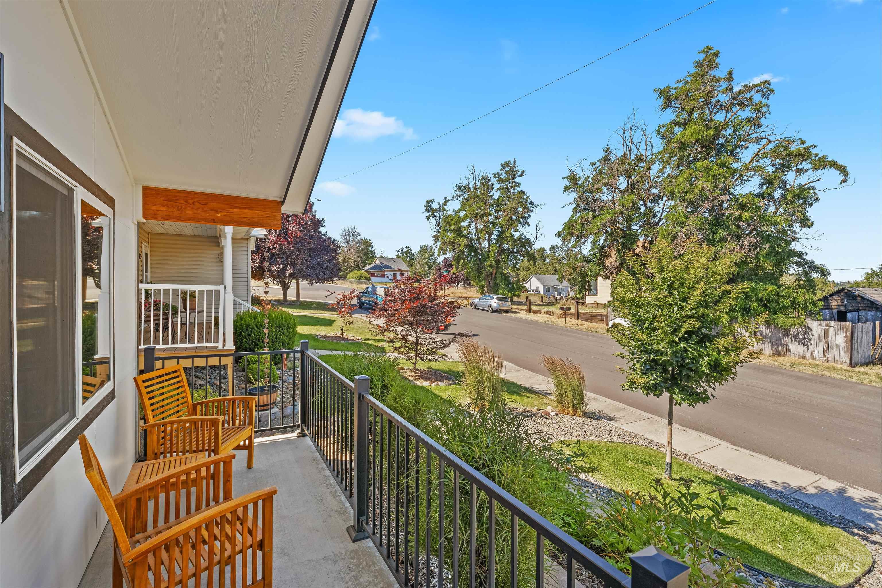1811 16th St Property Photo 6