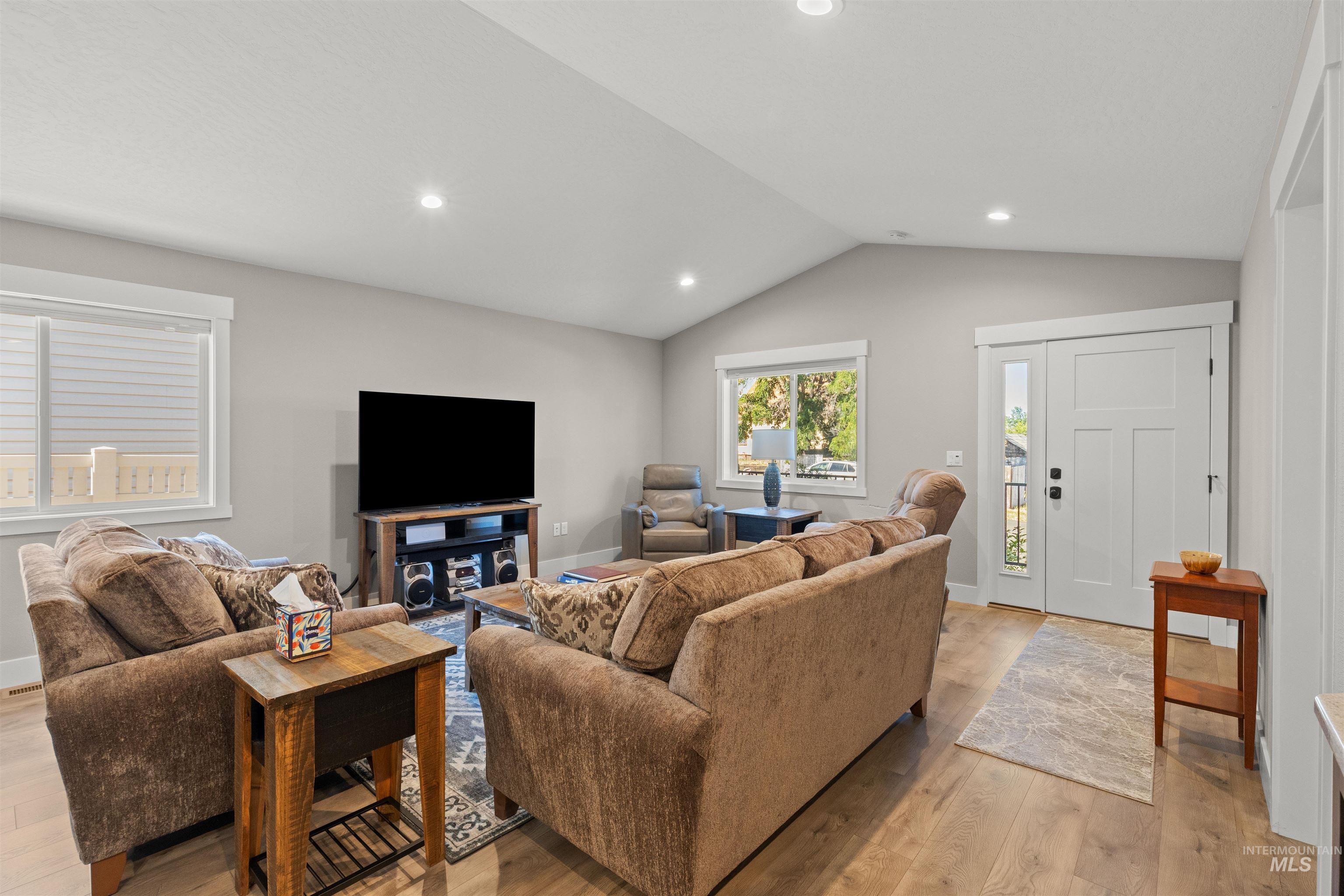 1811 16th St Property Photo 13