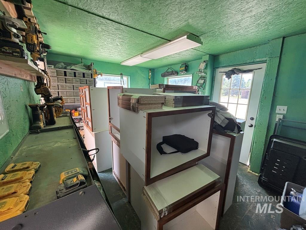 941 S Main Street Property Photo 38