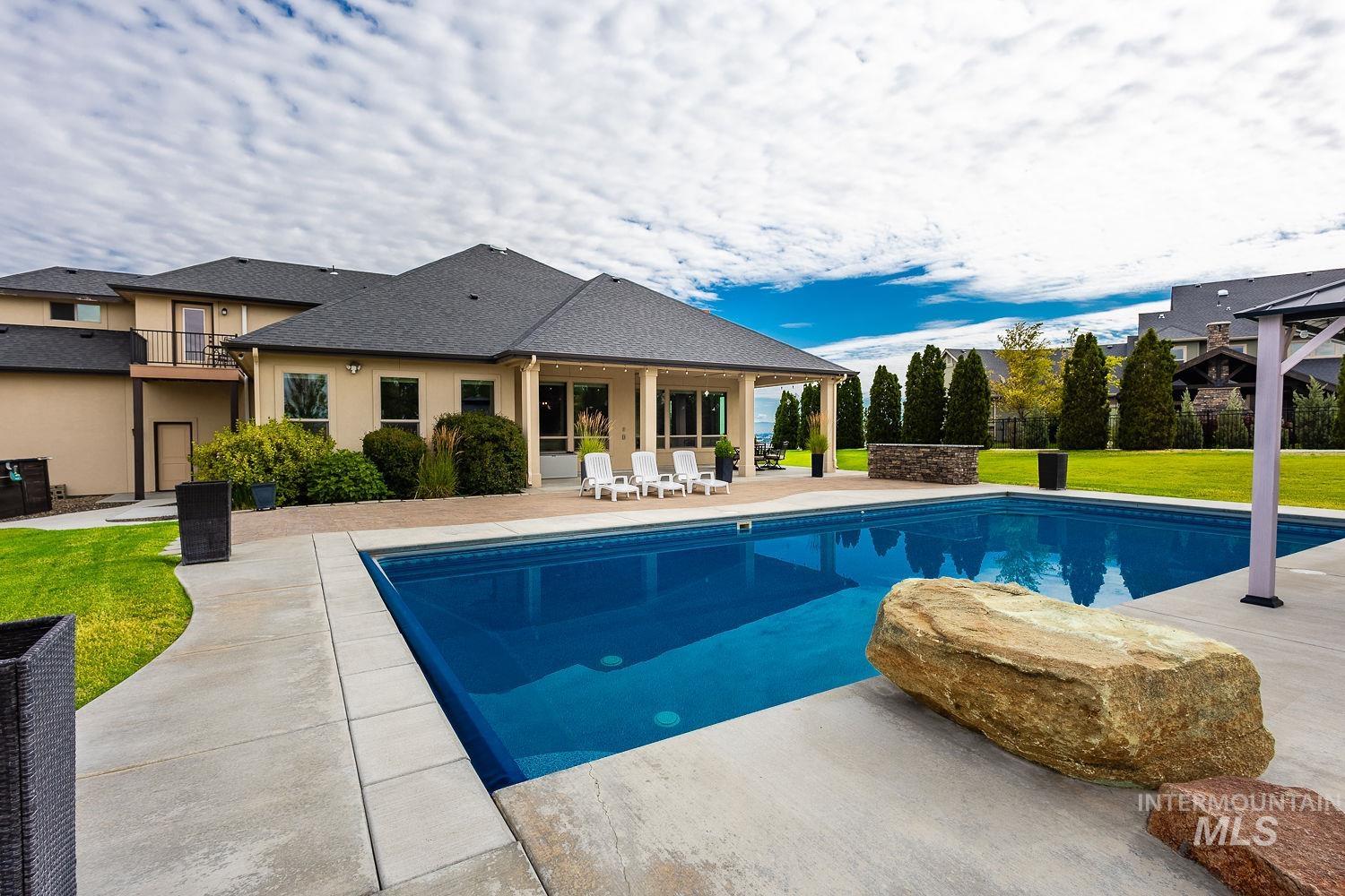 8077 Star Pass Ridge Property Photo 6