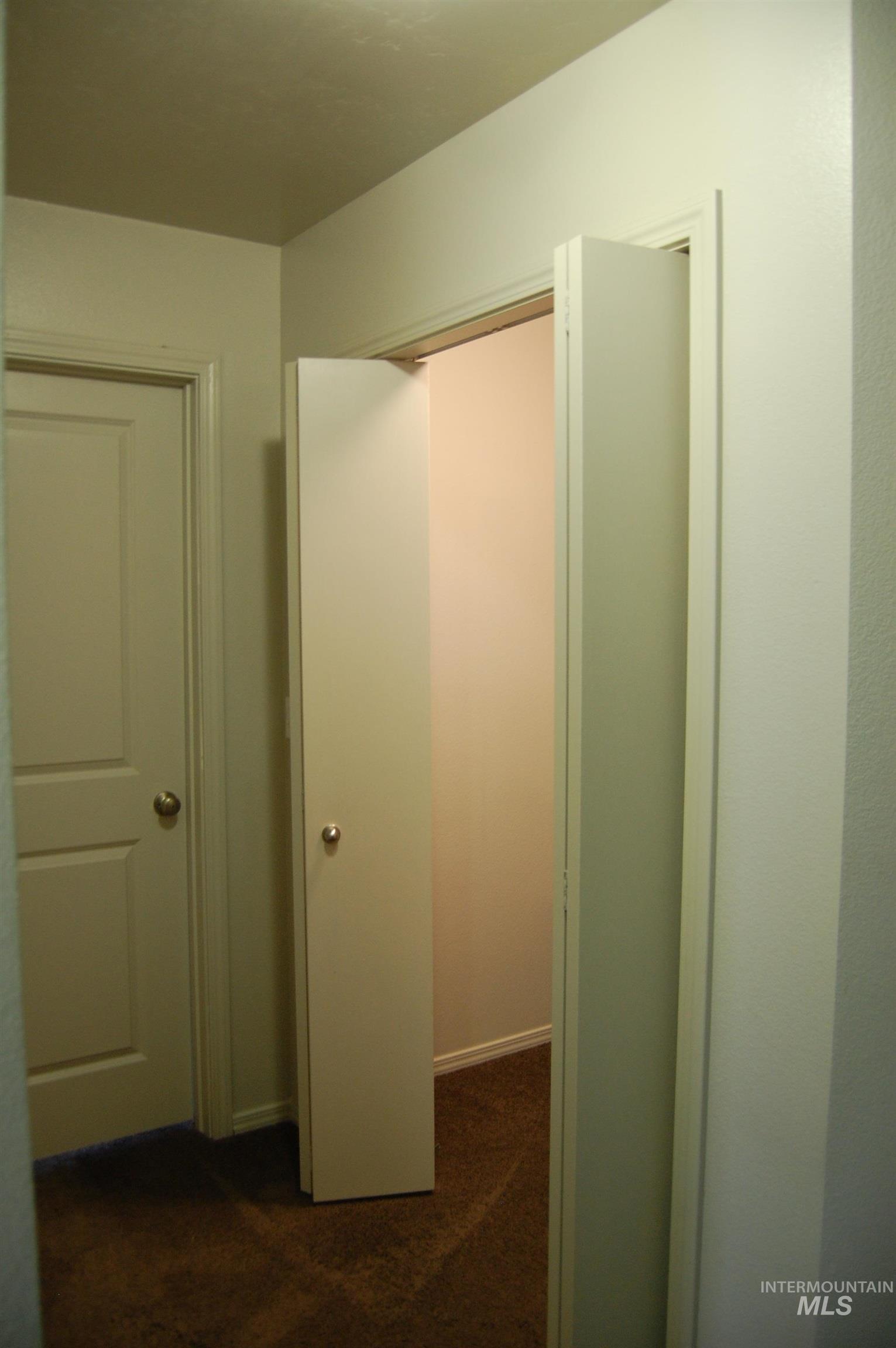 110 Sw Gettysburg Property Photo 28