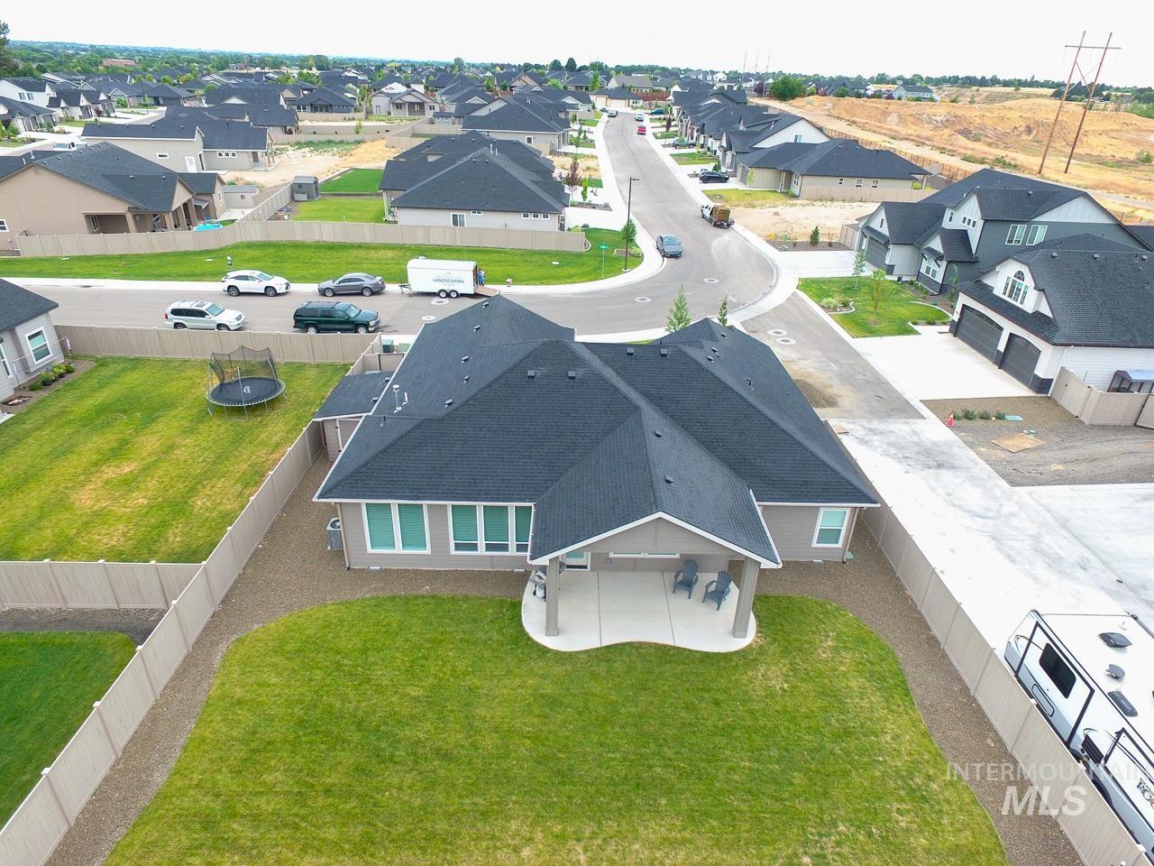 2391 S Kren Ave Property Photo 46