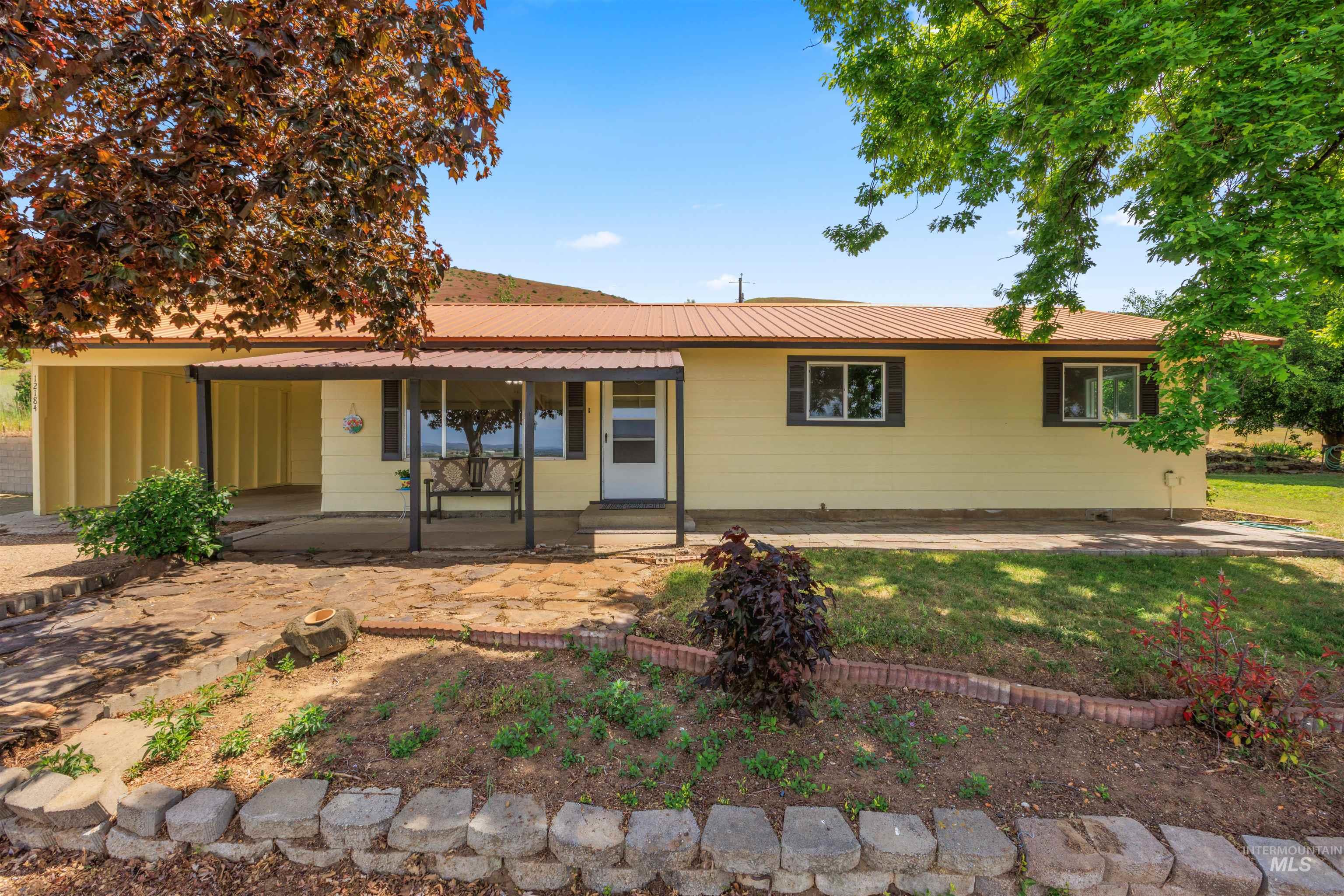 12184 Hill Rd. Property Photo 1