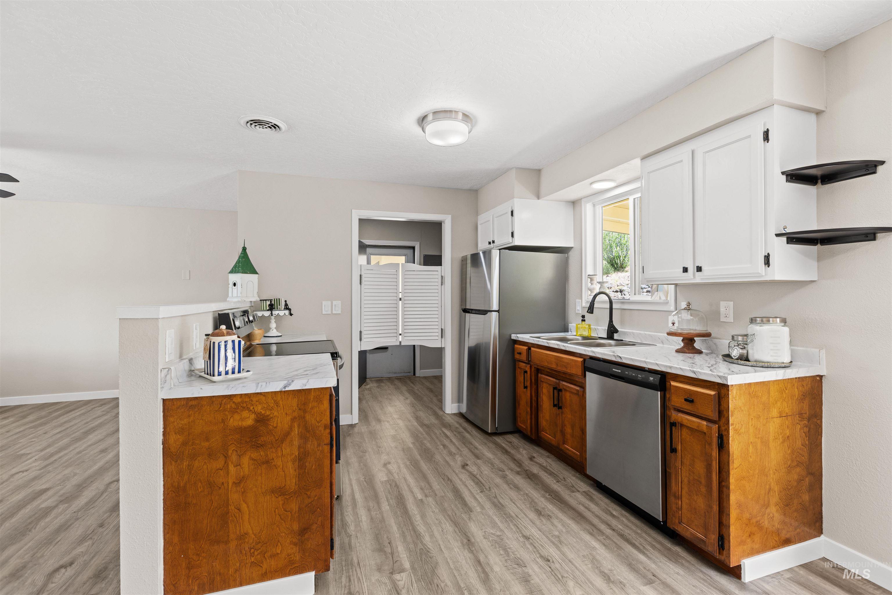 12184 Hill Rd. Property Photo 13