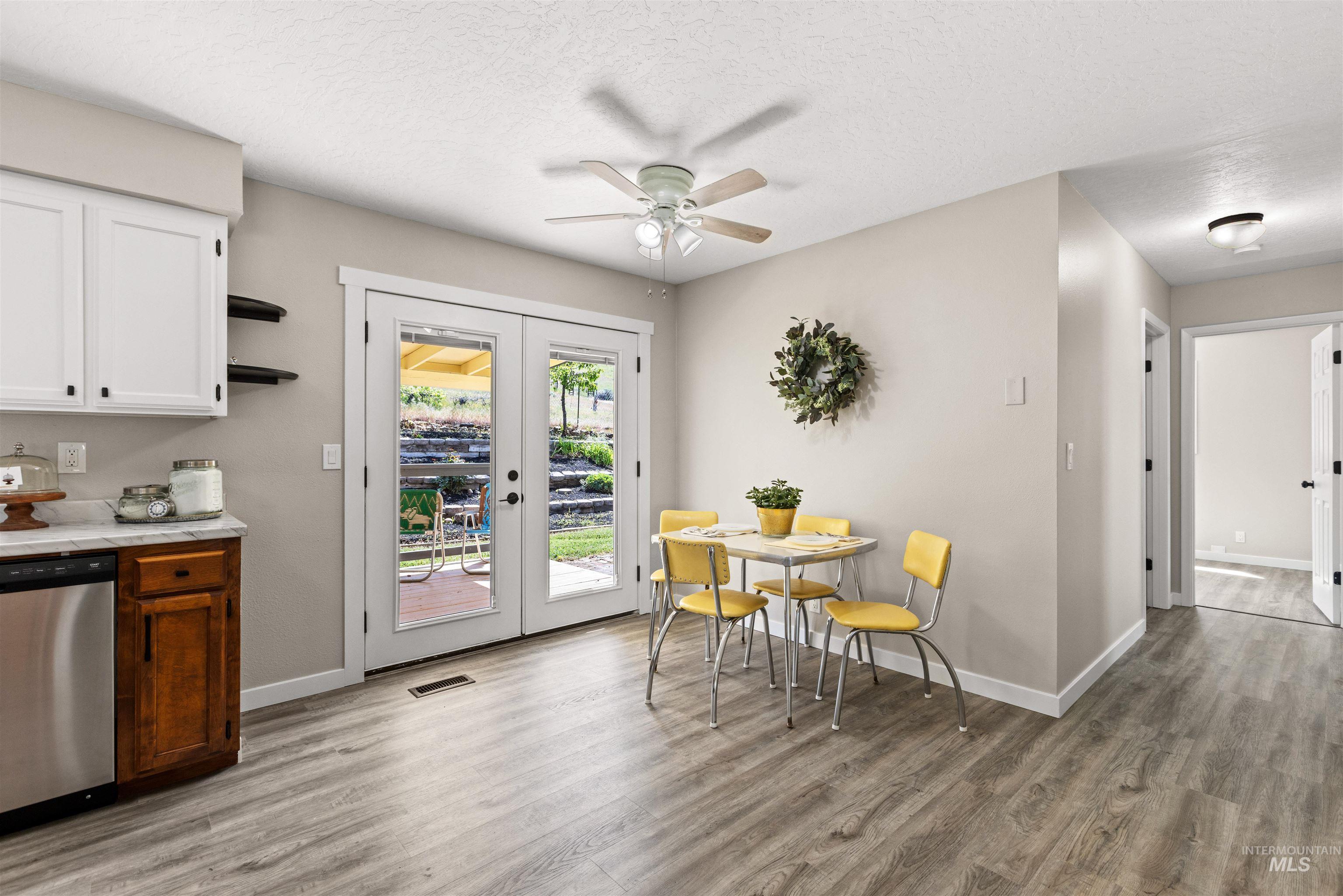 12184 Hill Rd. Property Photo 15