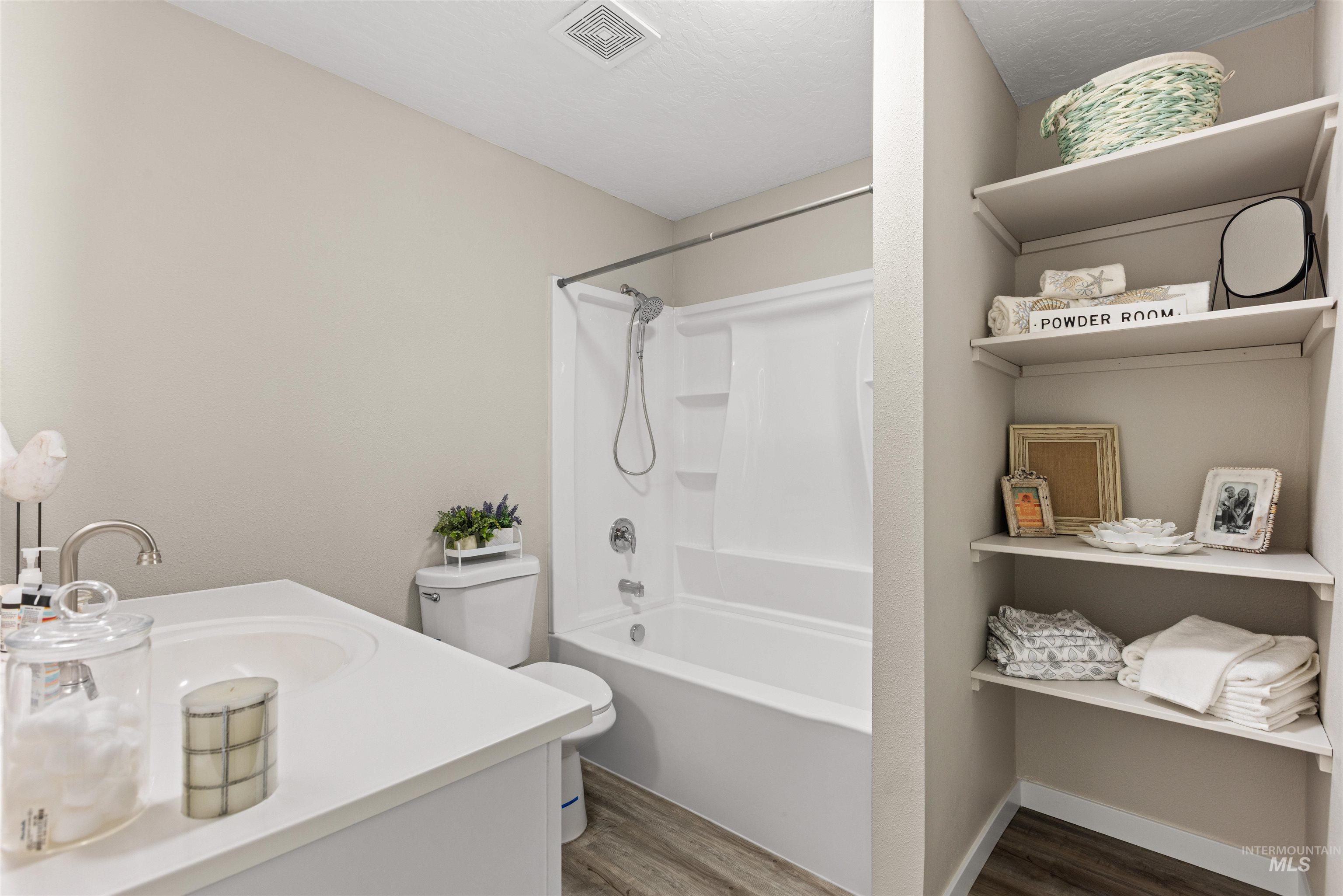 12184 Hill Rd. Property Photo 21
