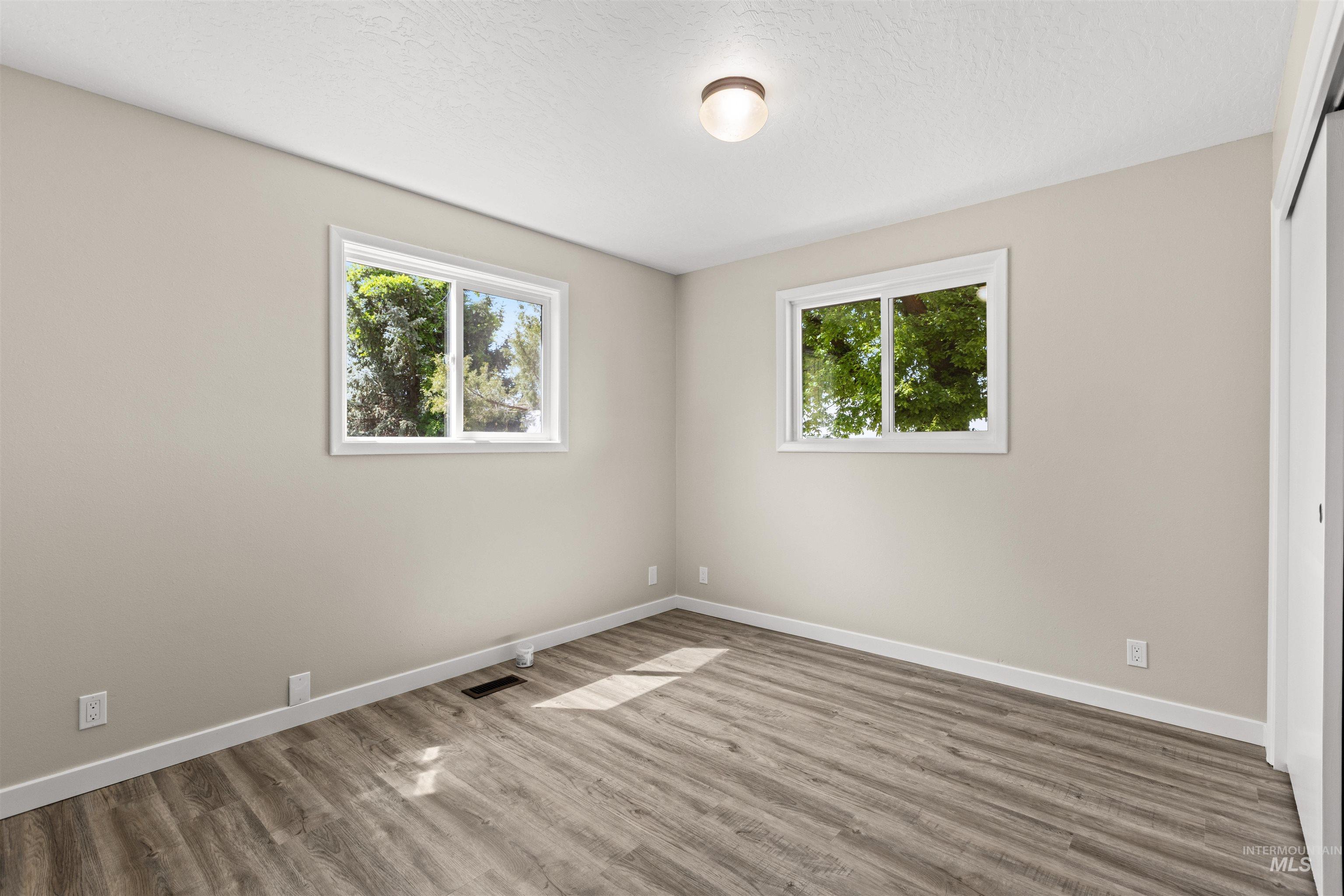 12184 Hill Rd. Property Photo 22