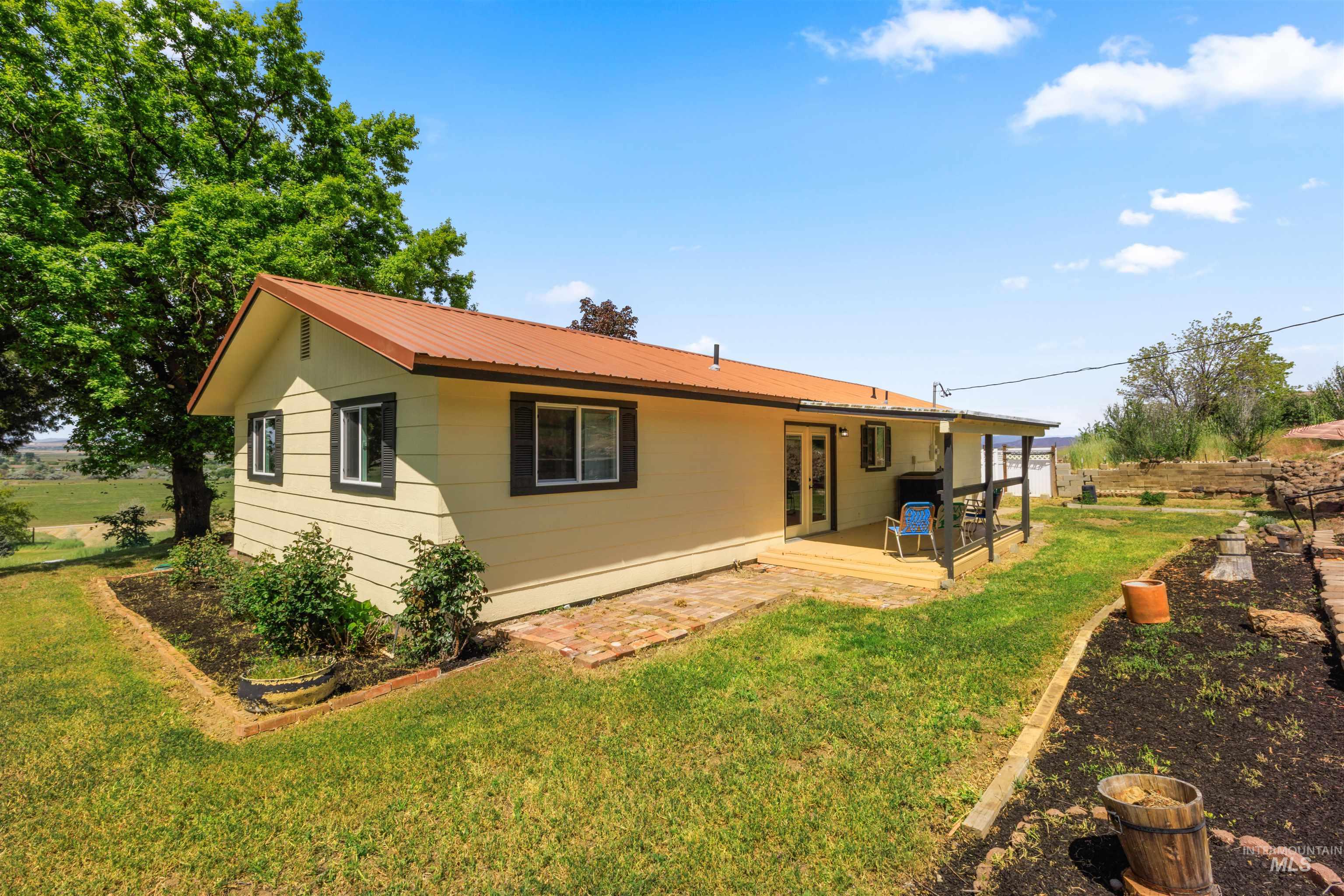 12184 Hill Rd. Property Photo 29