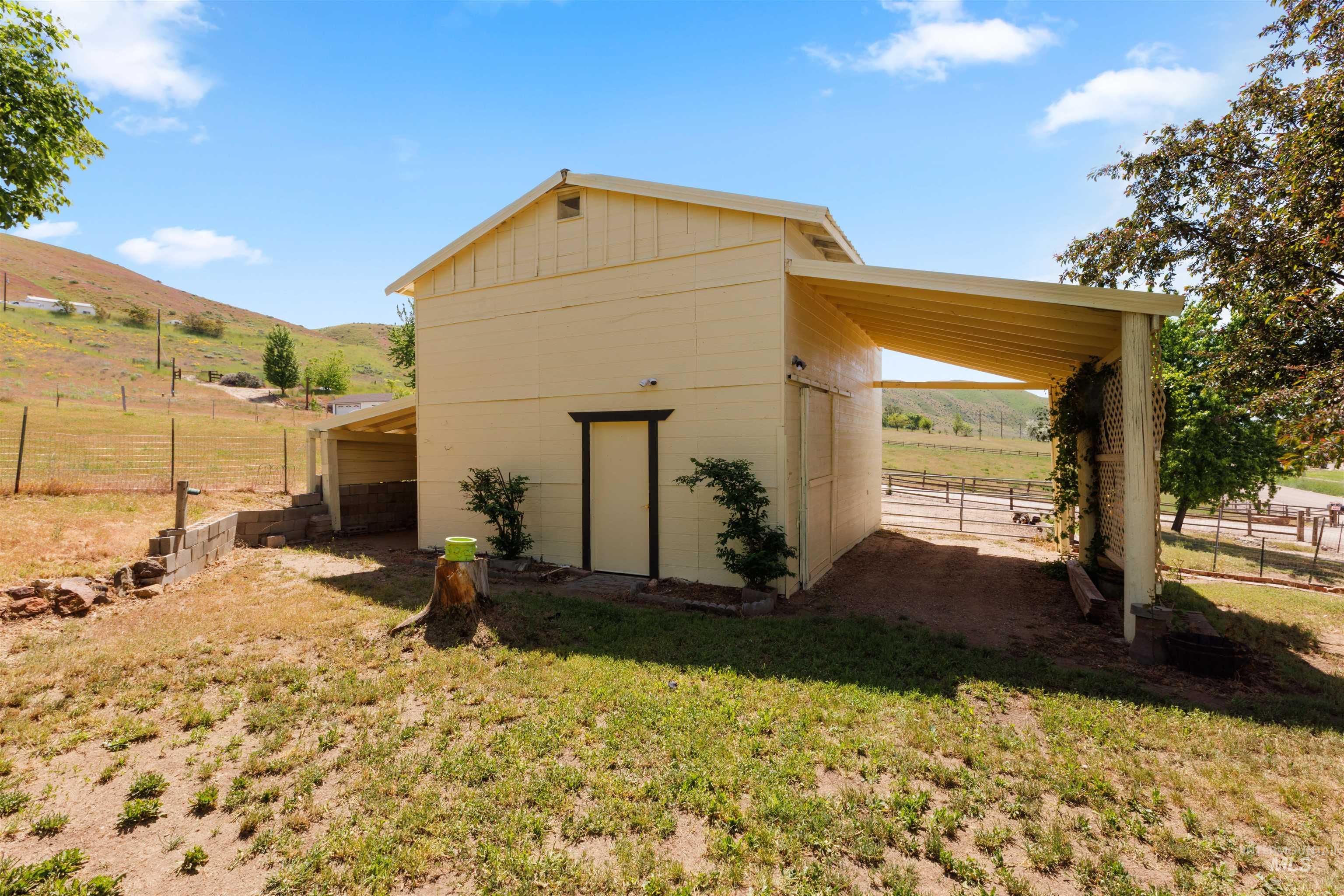 12184 Hill Rd. Property Photo 32
