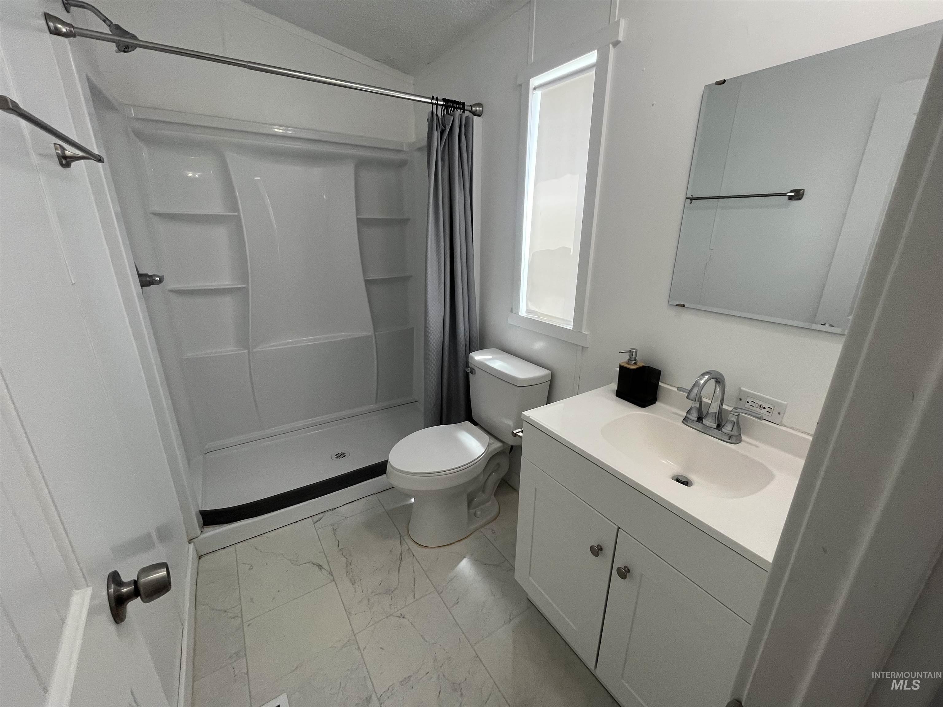 715 E Center Street #105 Property Photo 12