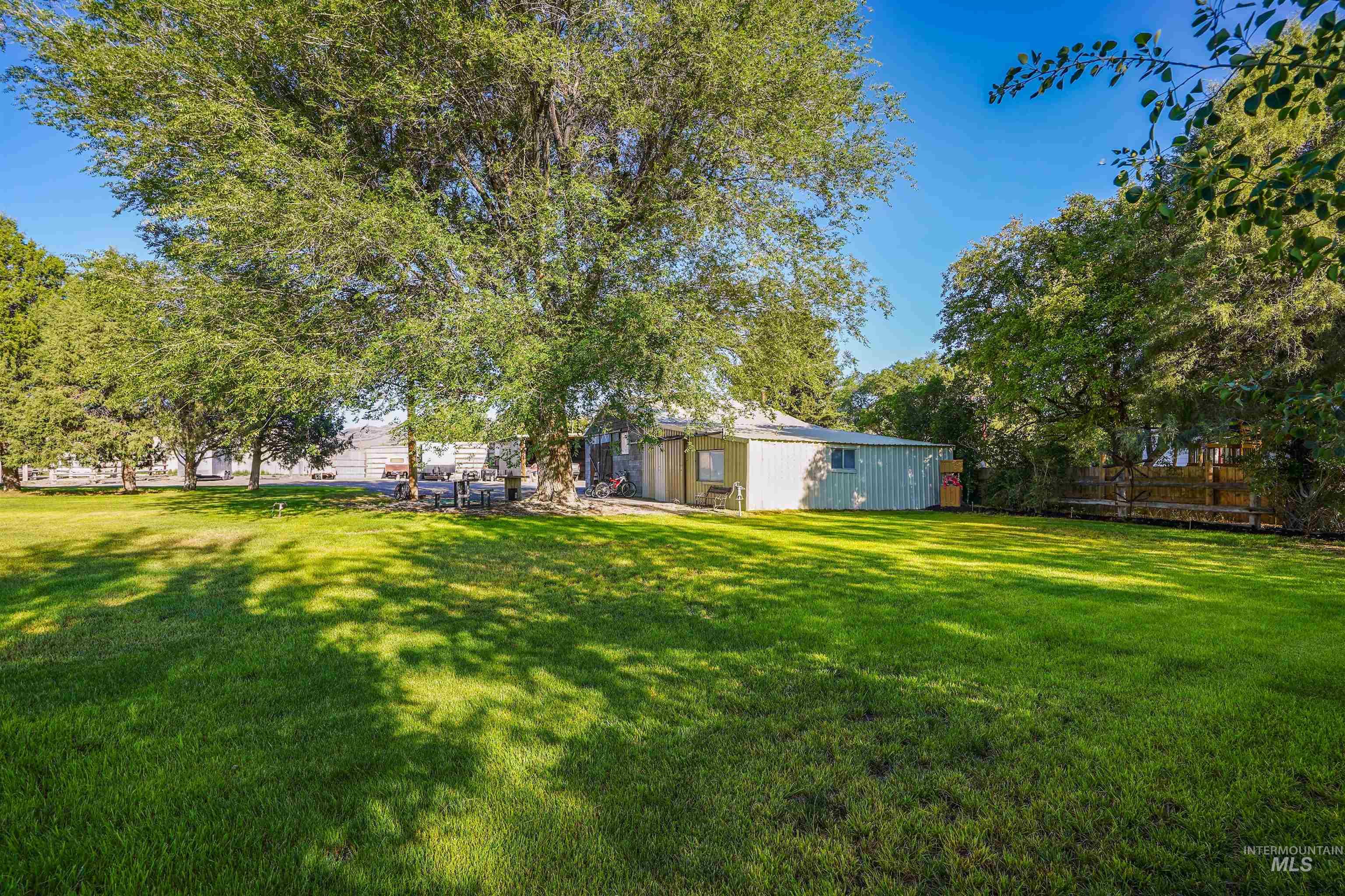 155 N 1st W Street Property Photo 44