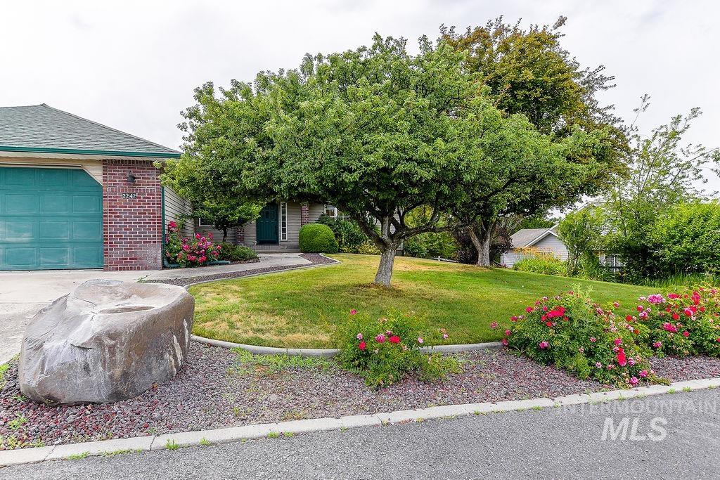2242 Chukar Ln. Property Photo 2