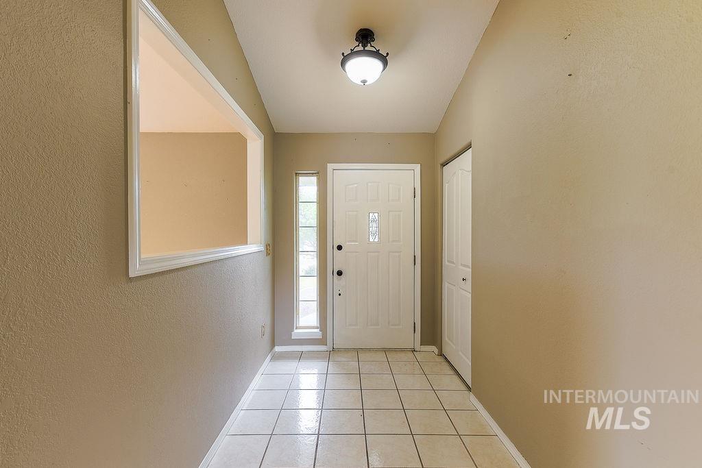 2242 Chukar Ln. Property Photo 8