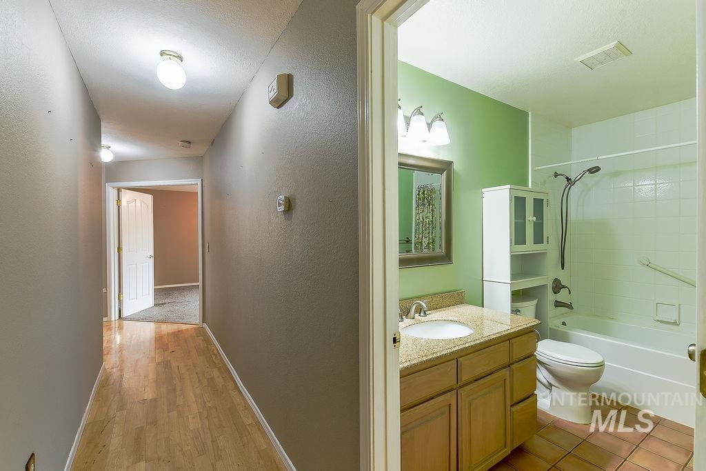 2242 Chukar Ln. Property Photo 22
