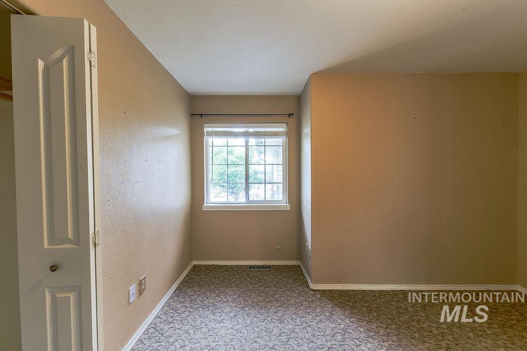 2242 Chukar Ln. Property Photo 26