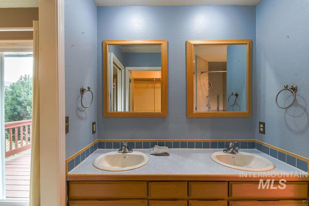 2242 Chukar Ln. Property Photo 31