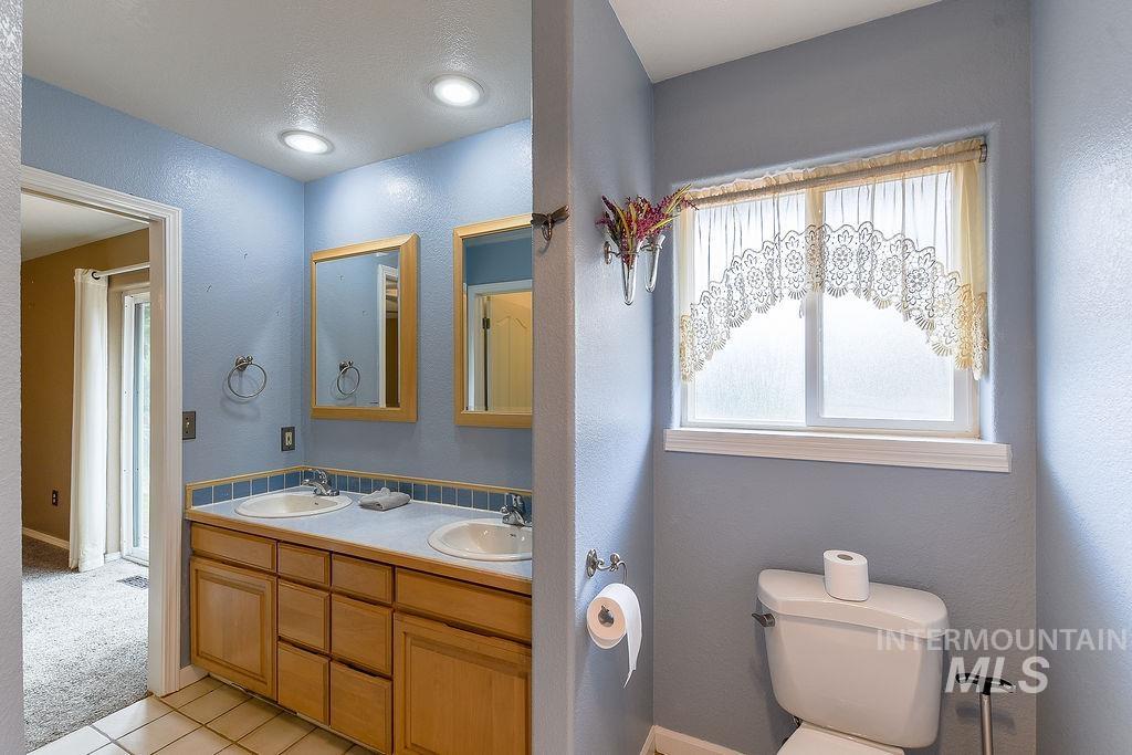 2242 Chukar Ln. Property Photo 32