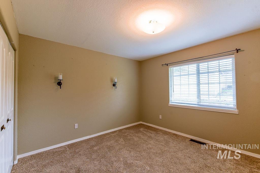 2242 Chukar Ln. Property Photo 34