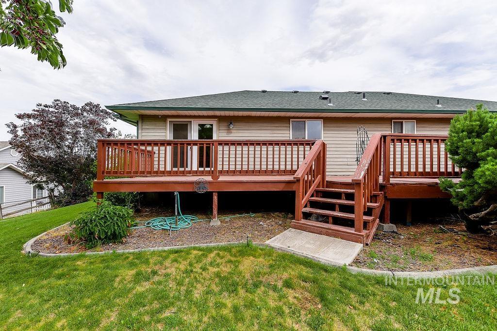 2242 Chukar Ln. Property Photo 46