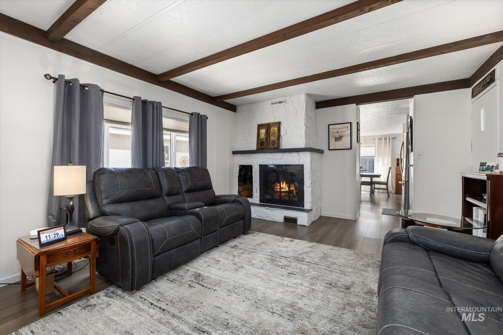5573 Fairfax Ln Property Photo 8