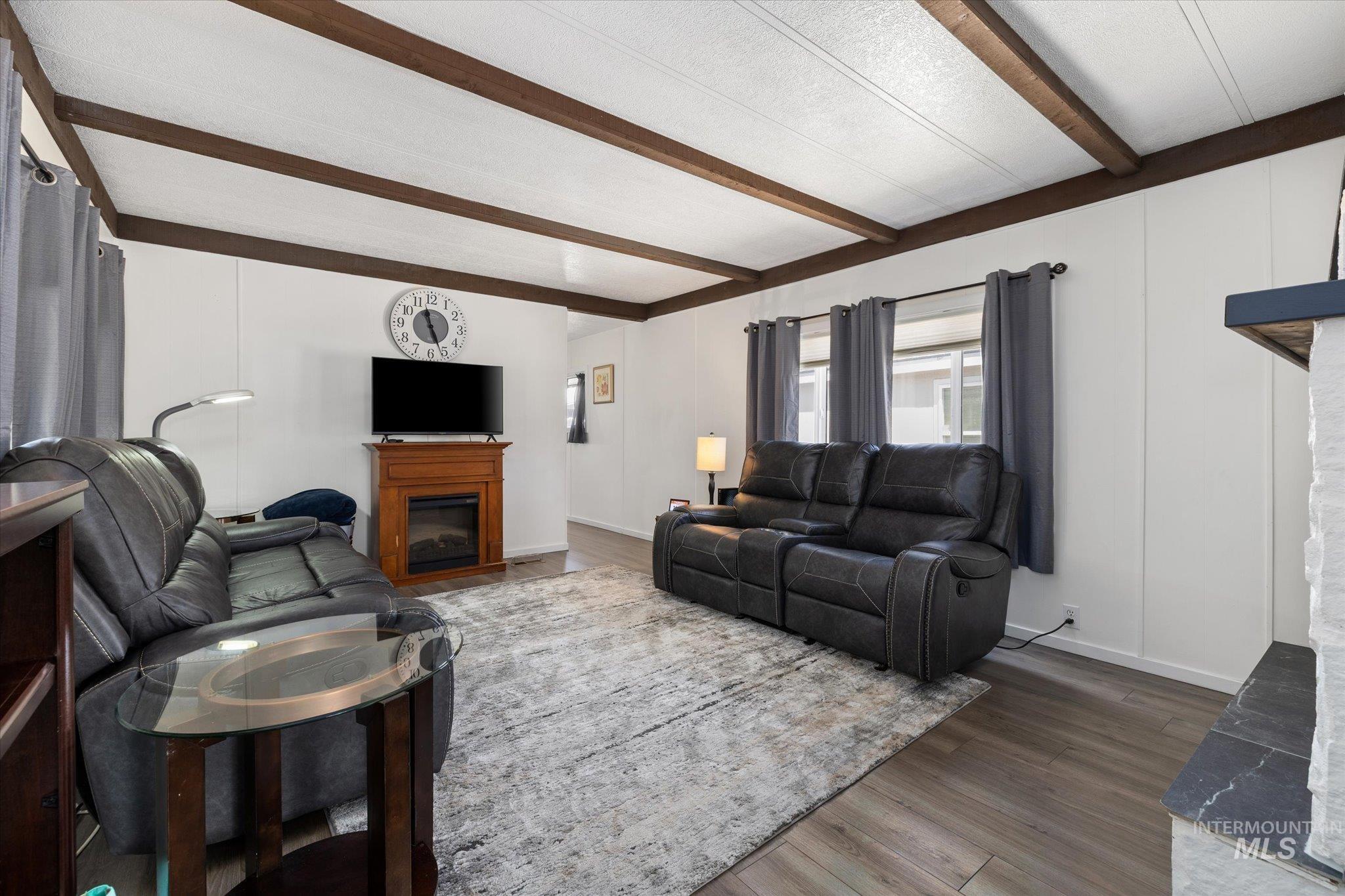 5573 Fairfax Ln Property Photo 10