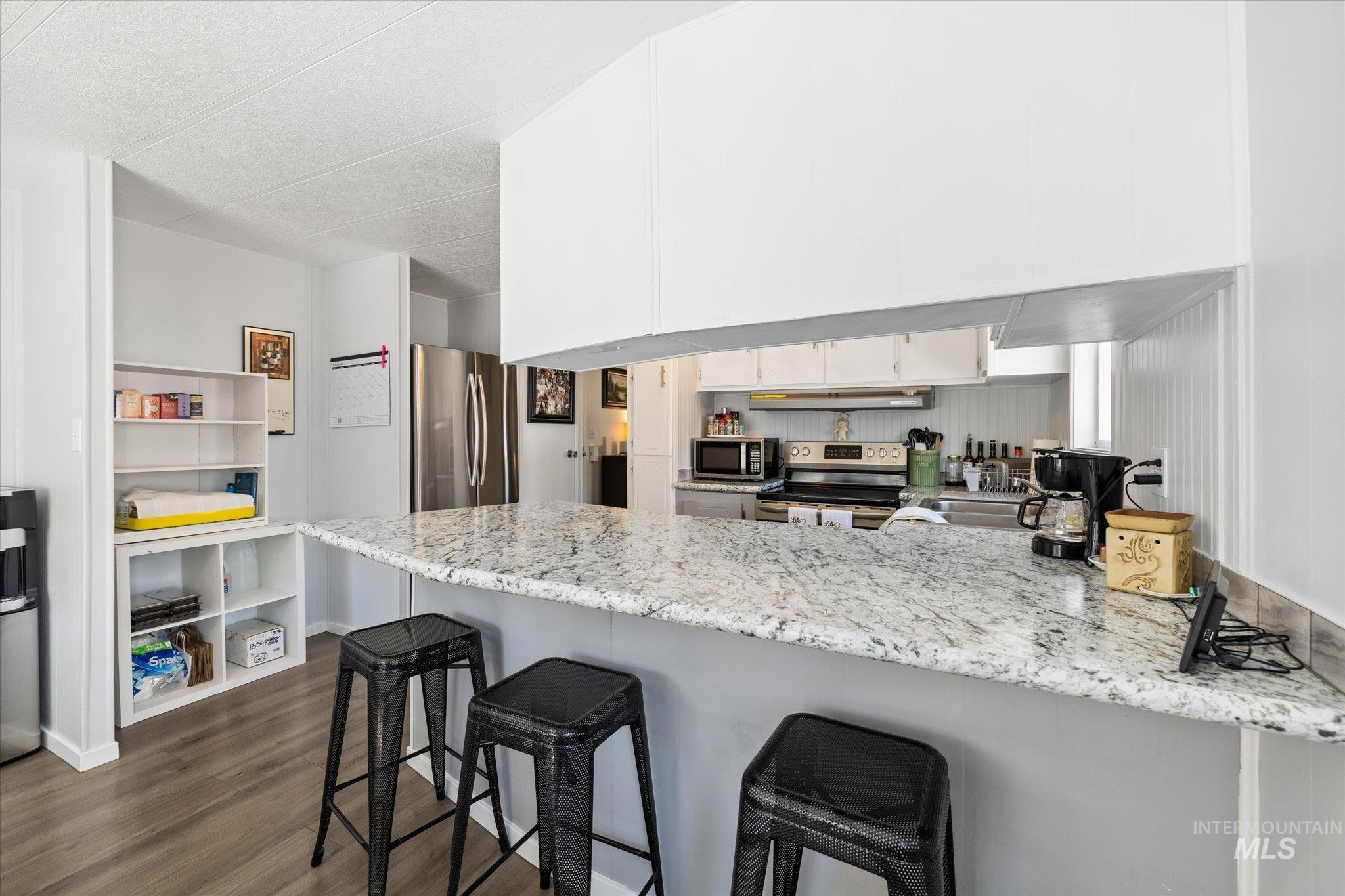 5573 Fairfax Ln Property Photo 15