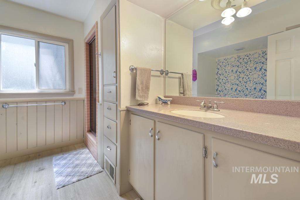 429 Buchanan St. Property Photo 15