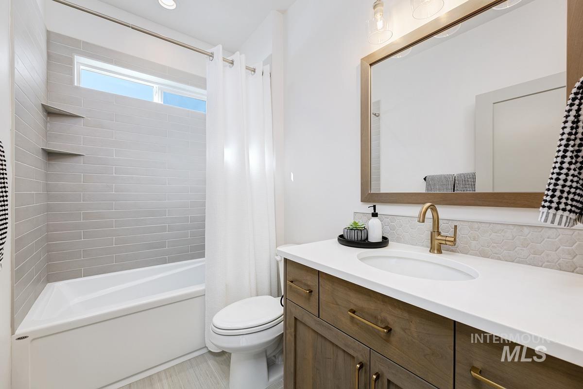 2960 E Mardia St Property Photo 23
