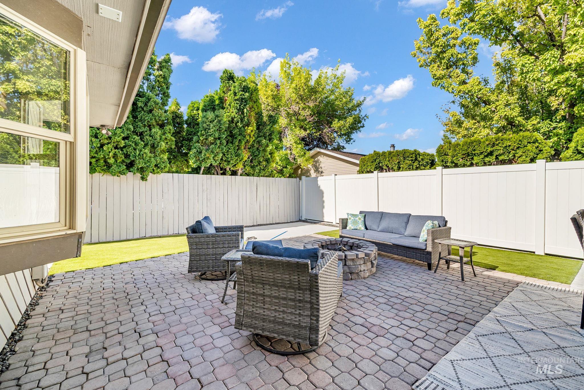 790 Academic Dr. Property Photo 5