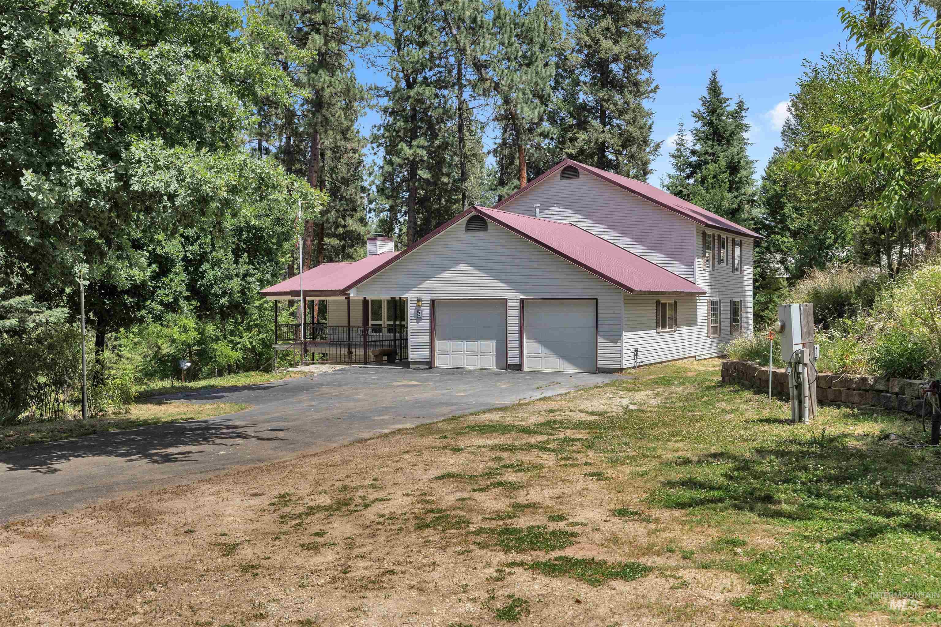 9 Twilight Dr Property Photo 3
