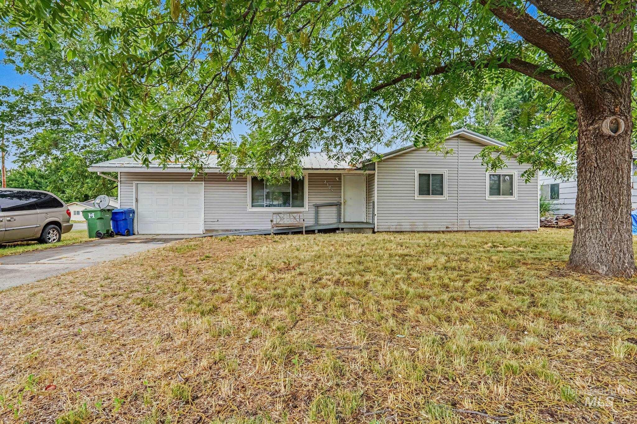 2305 Marlene Cir Property Photo 1