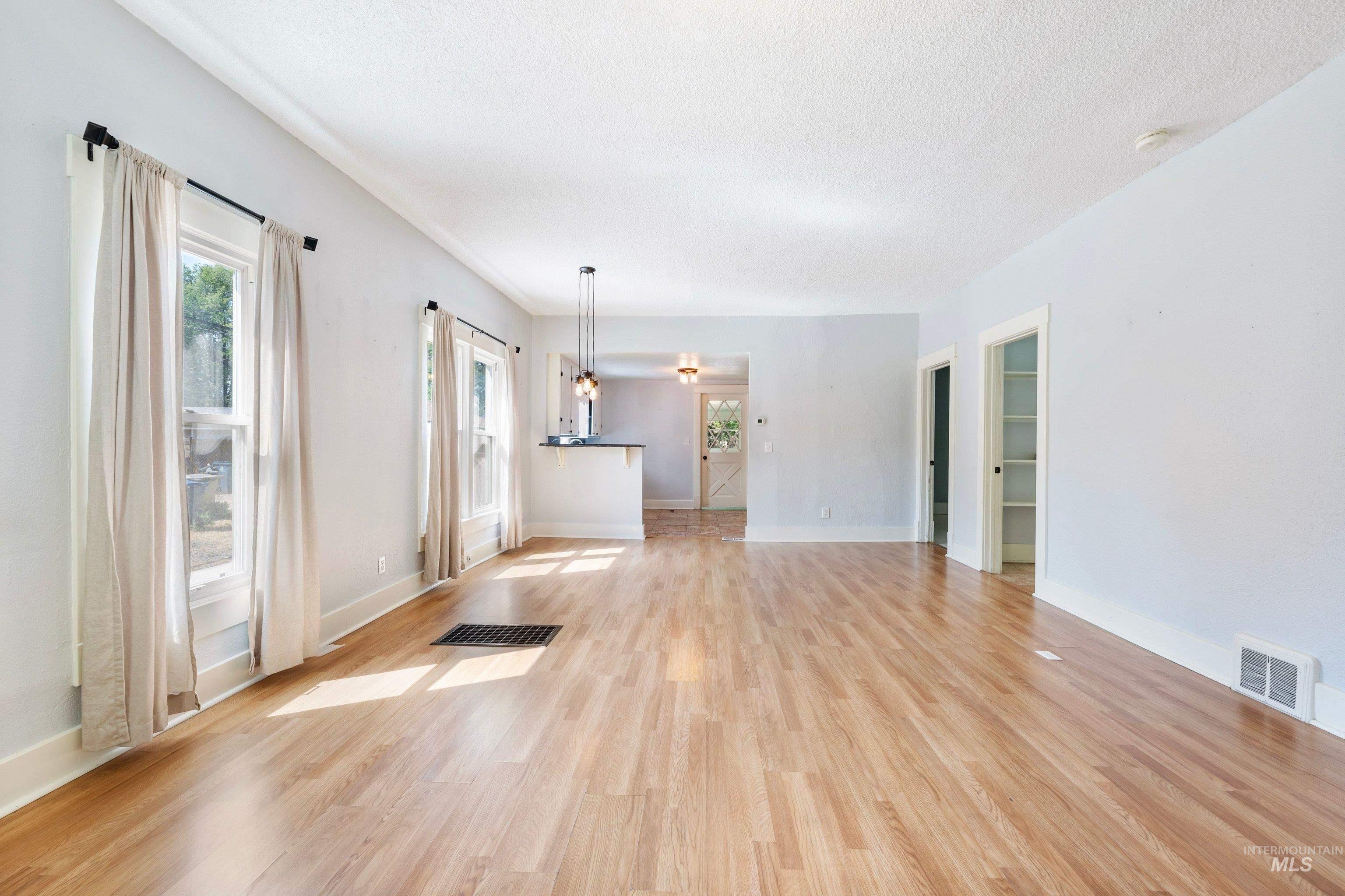 1805 3rd Street S Property Photo 12