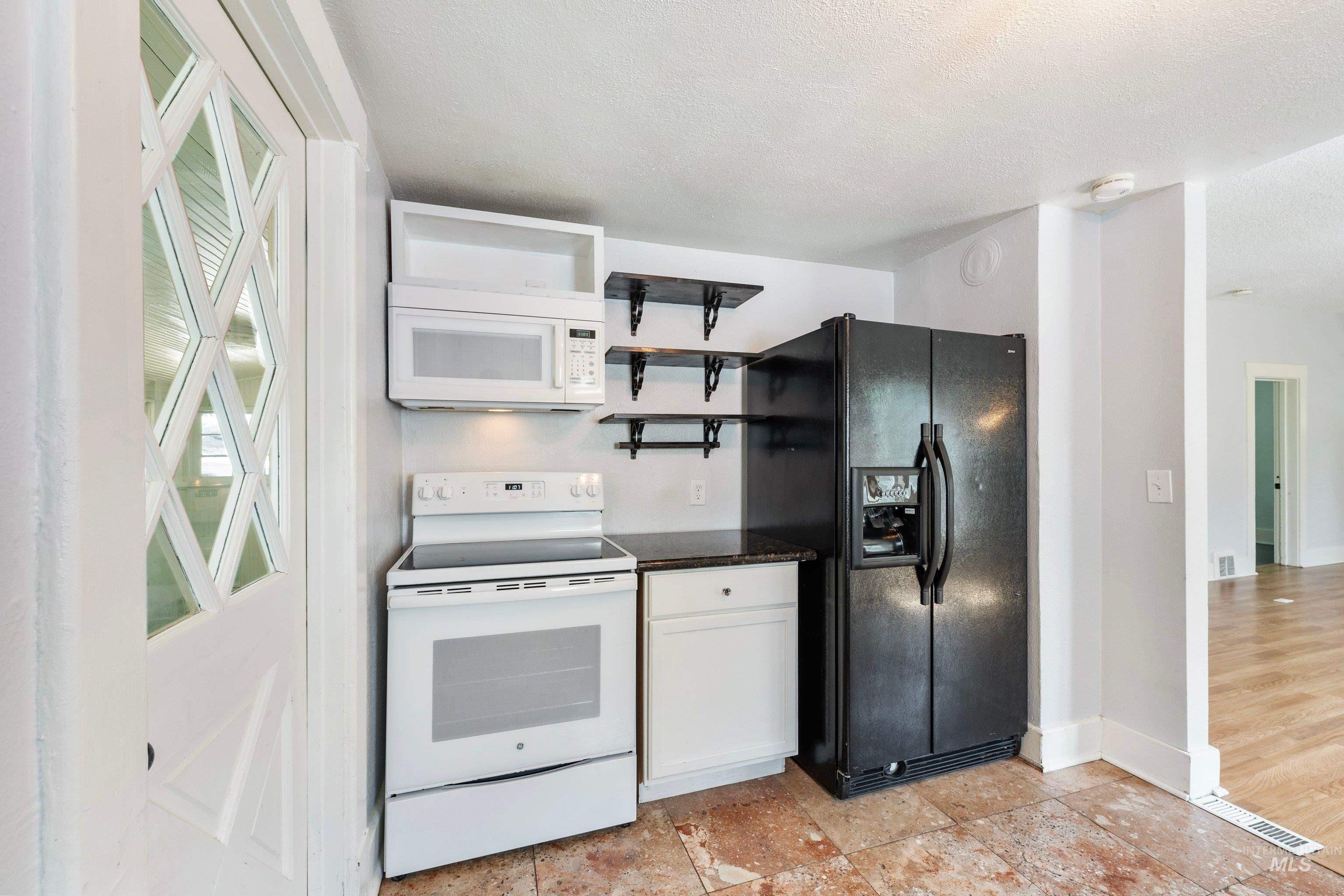 1805 3rd Street S Property Photo 20
