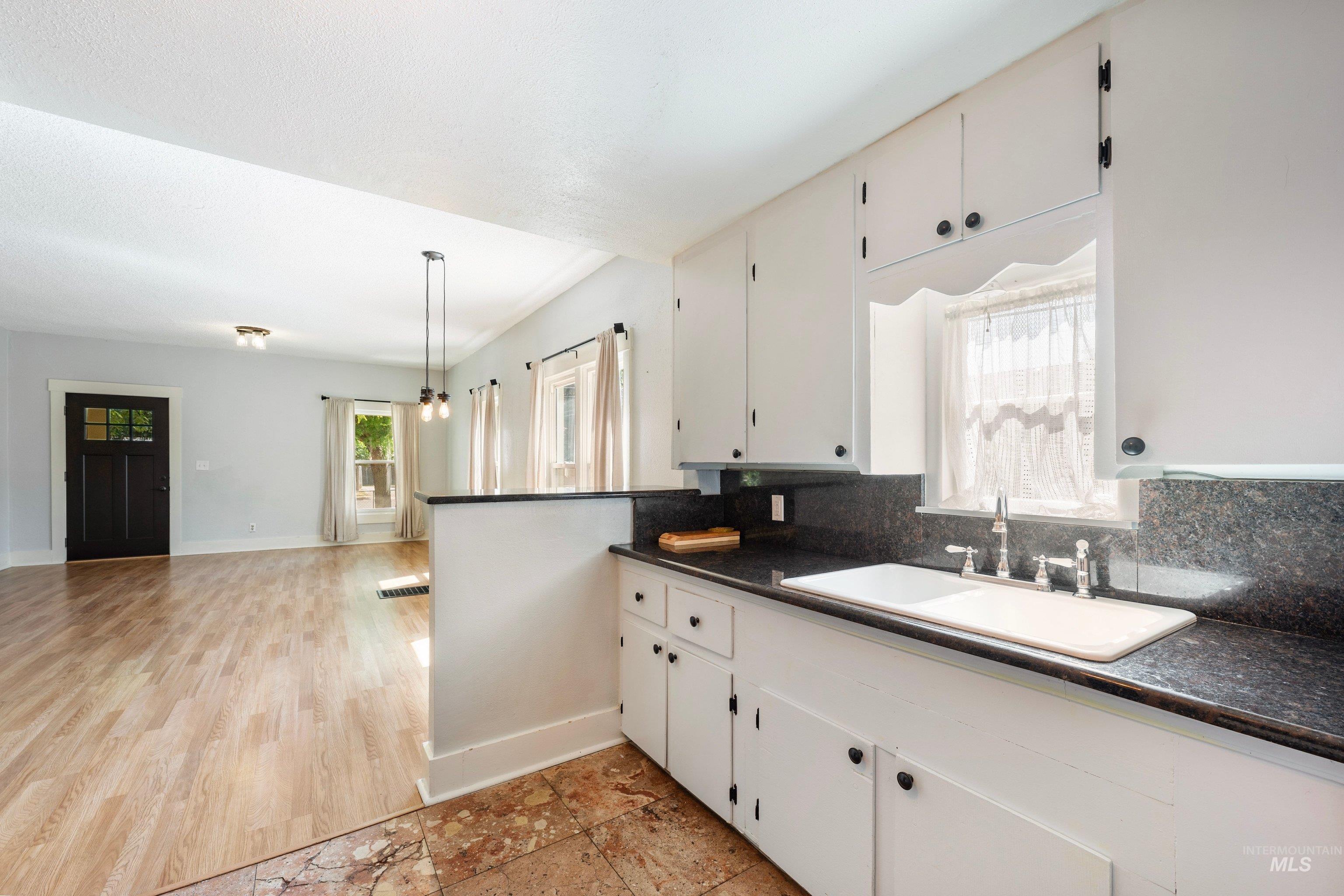 1805 3rd Street S Property Photo 21