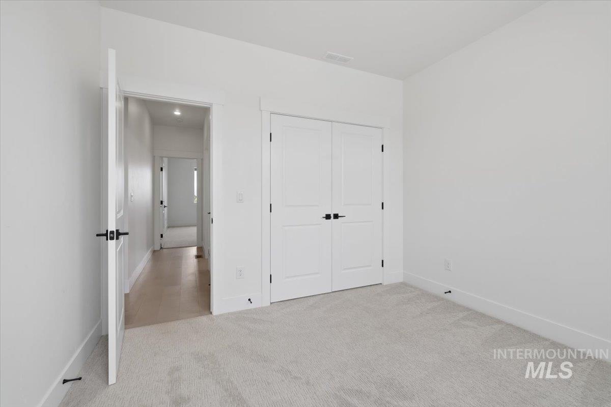 723 S Bristol Ln Property Photo 19