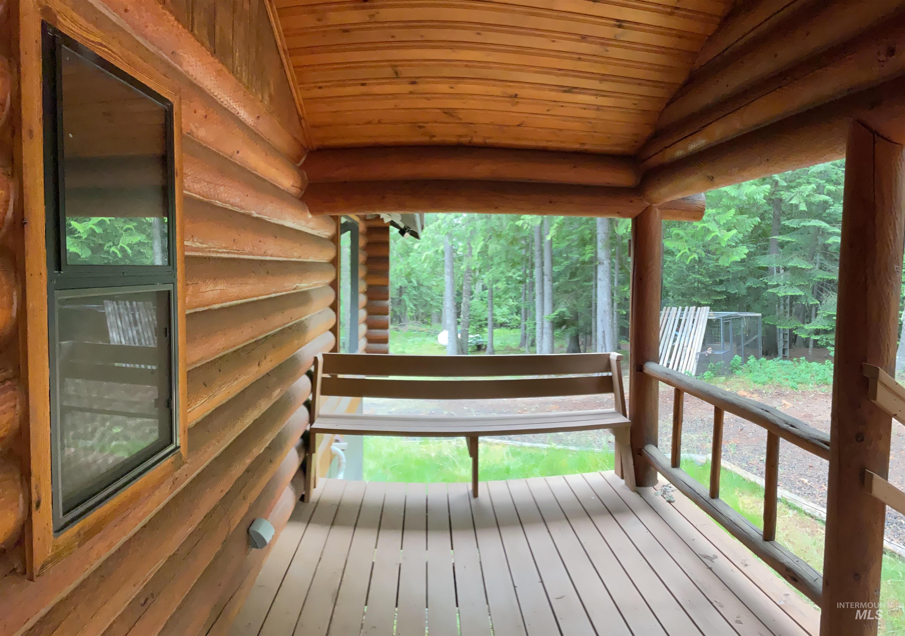 6125 Freeman Creek Rd Property Photo 32