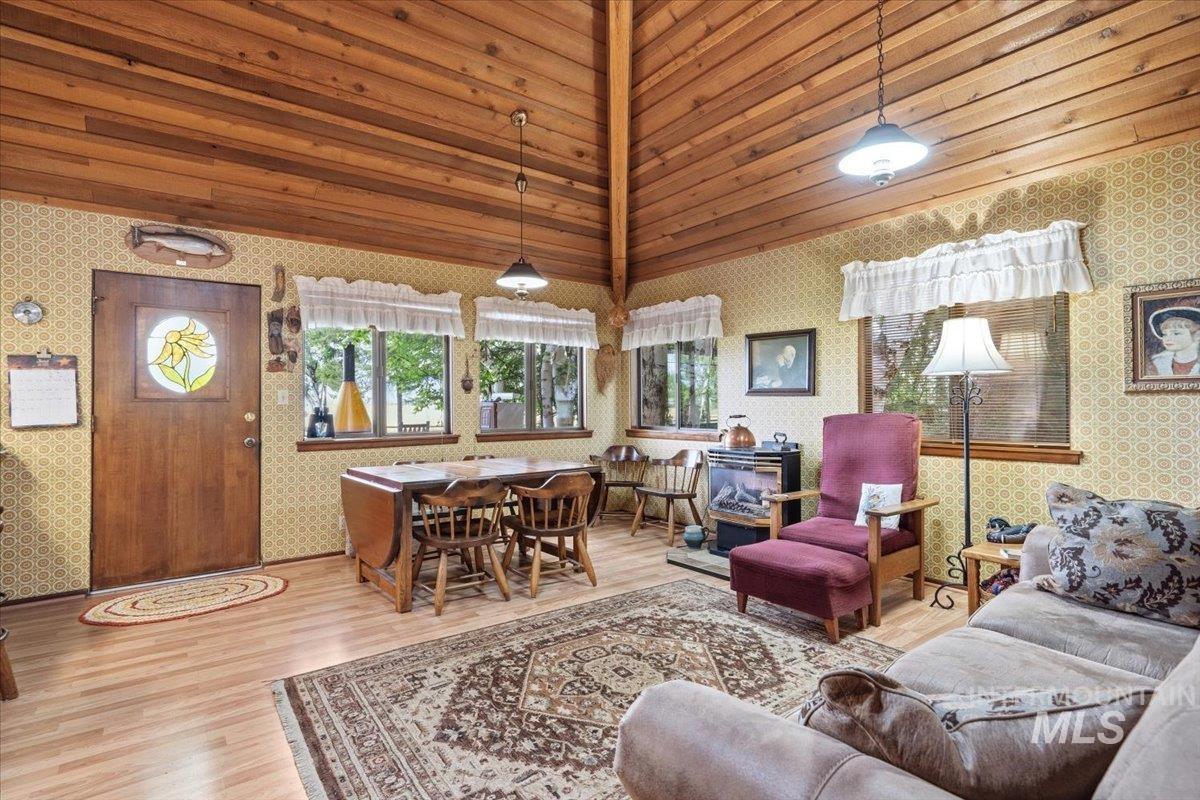 227 Manard Ave Property Photo 12
