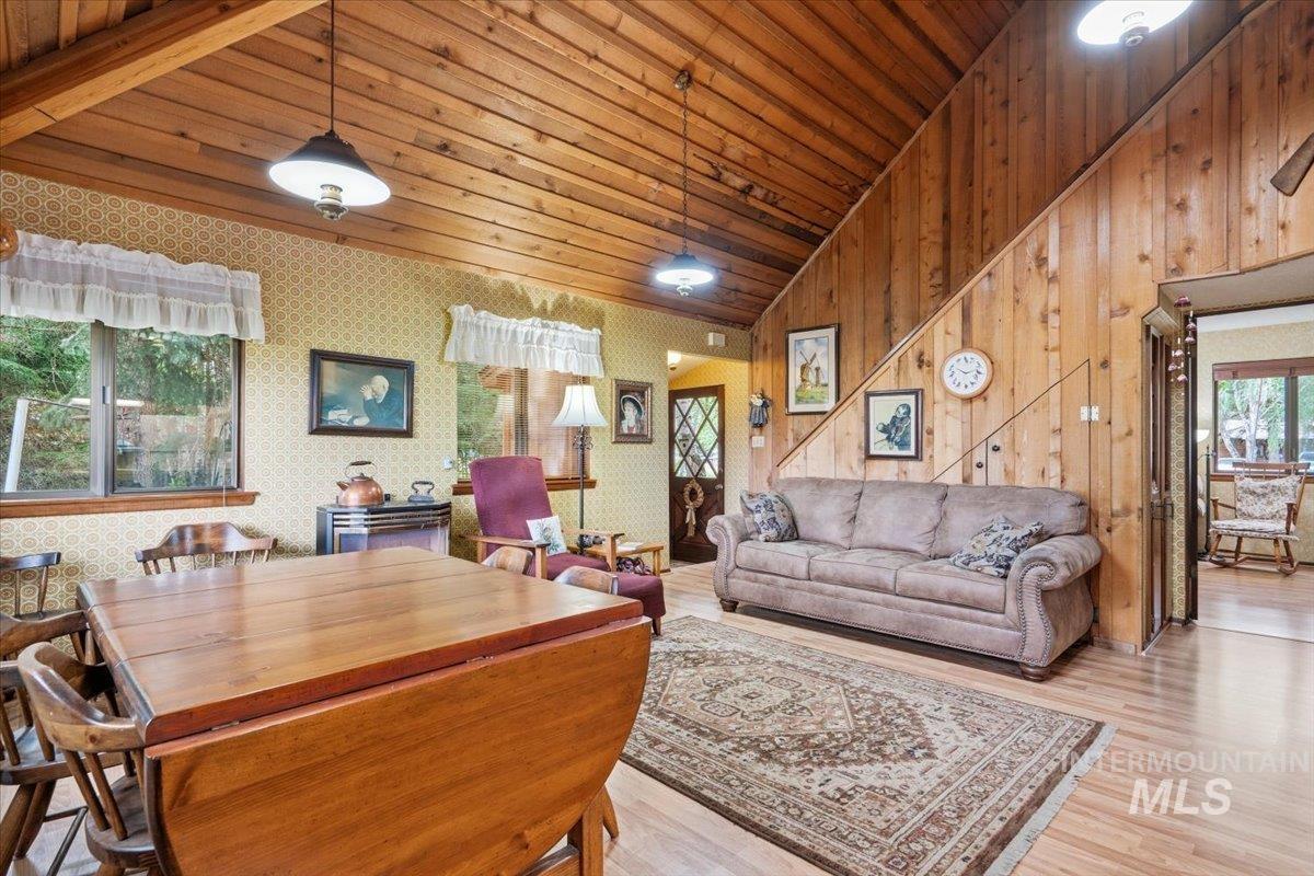 227 Manard Ave Property Photo 13