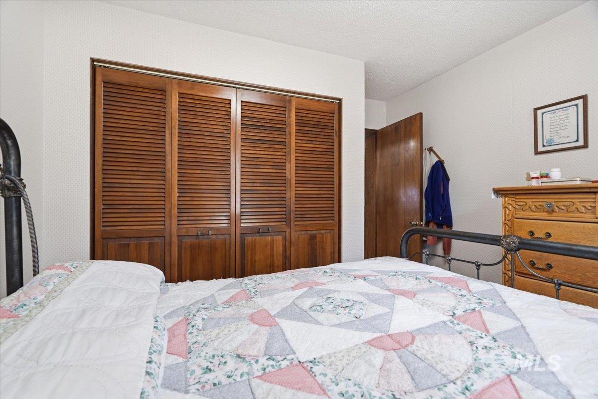 227 Manard Ave Property Photo 24