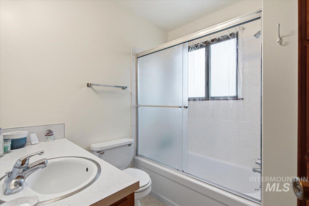 227 Manard Ave Property Photo 34