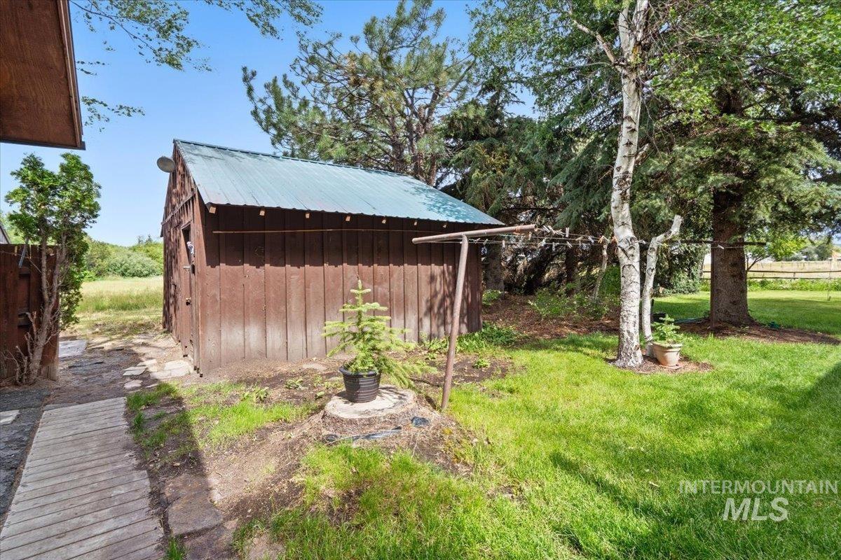 227 Manard Ave Property Photo 48