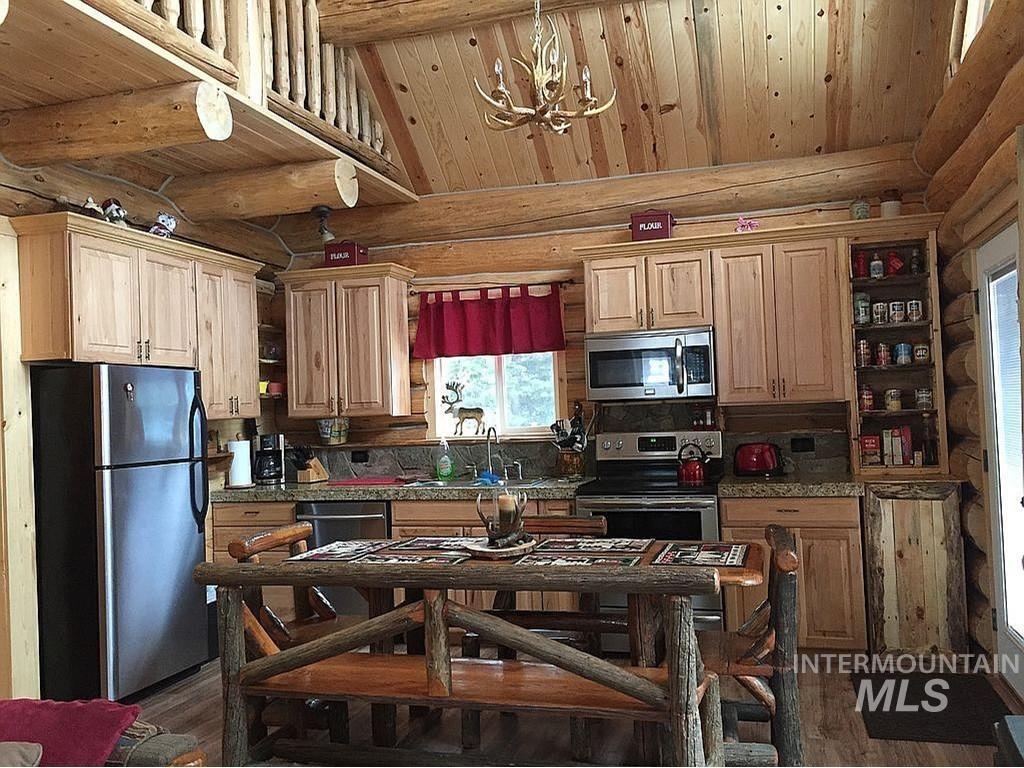 1413 Stone Ln Property Photo 10