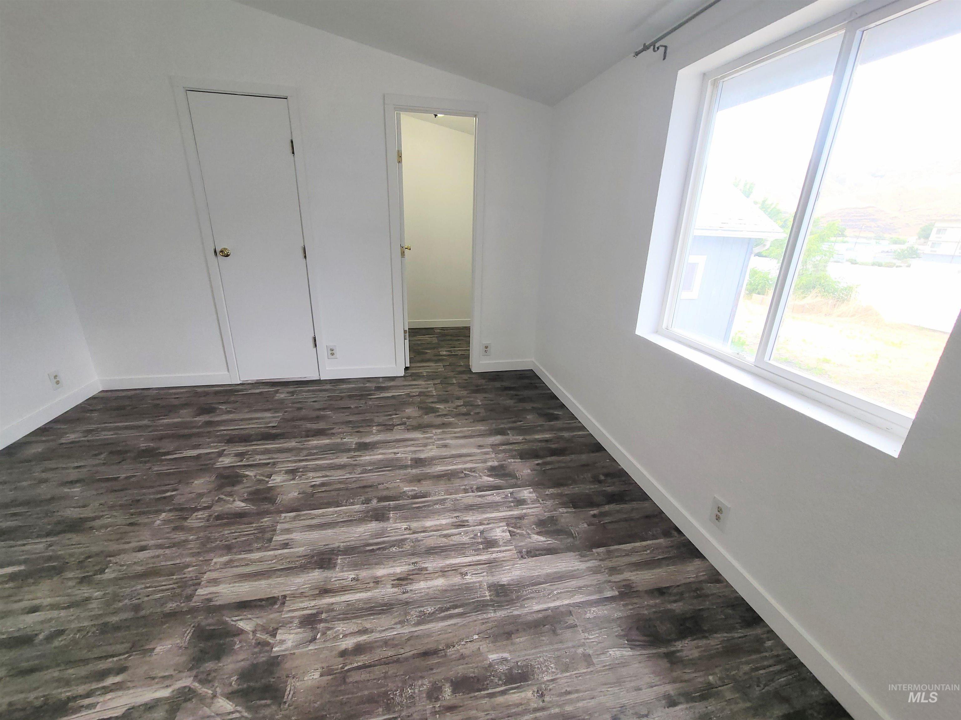1380 Poplar St. Property Photo 14