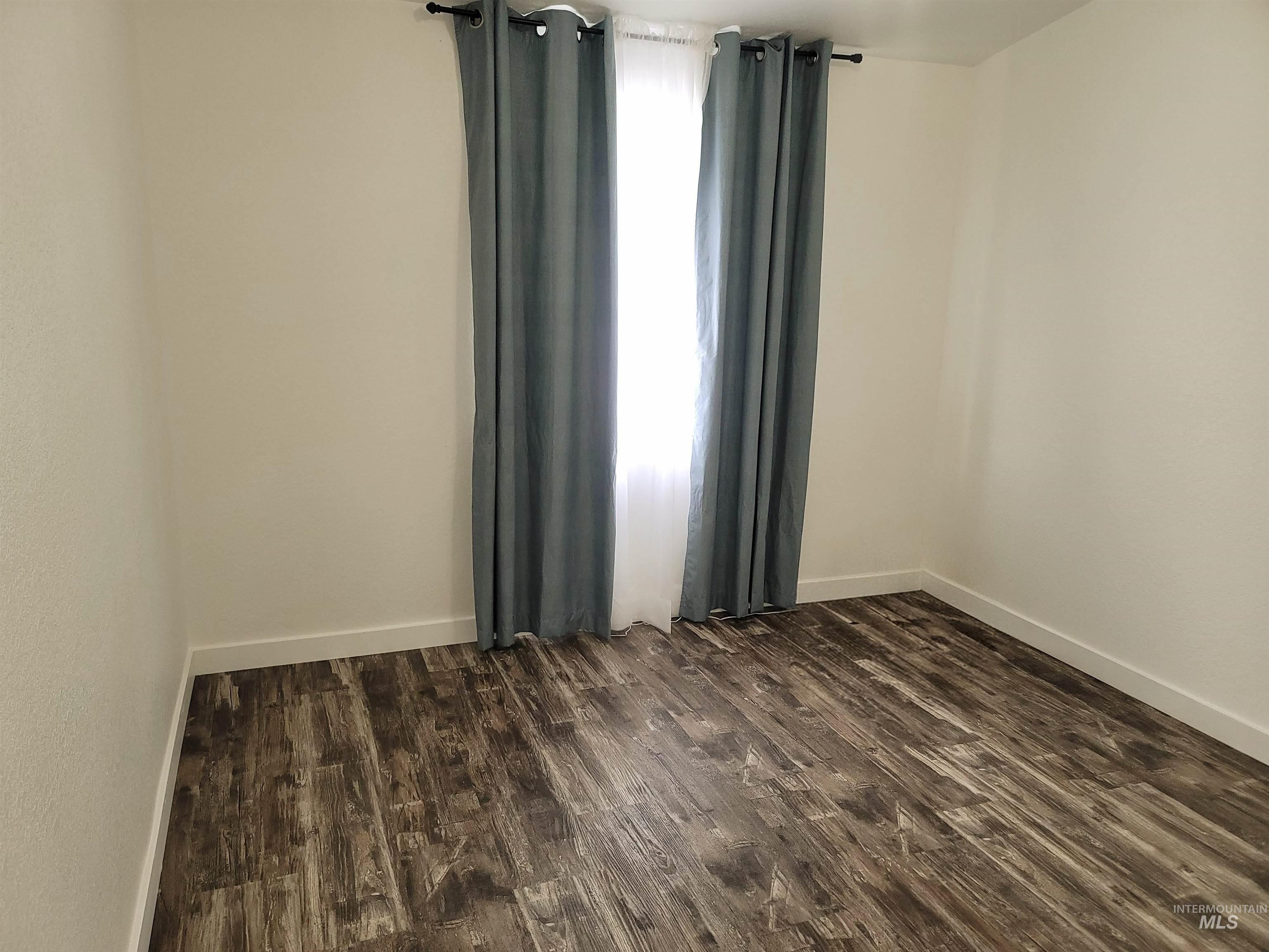 1380 Poplar St. Property Photo 23