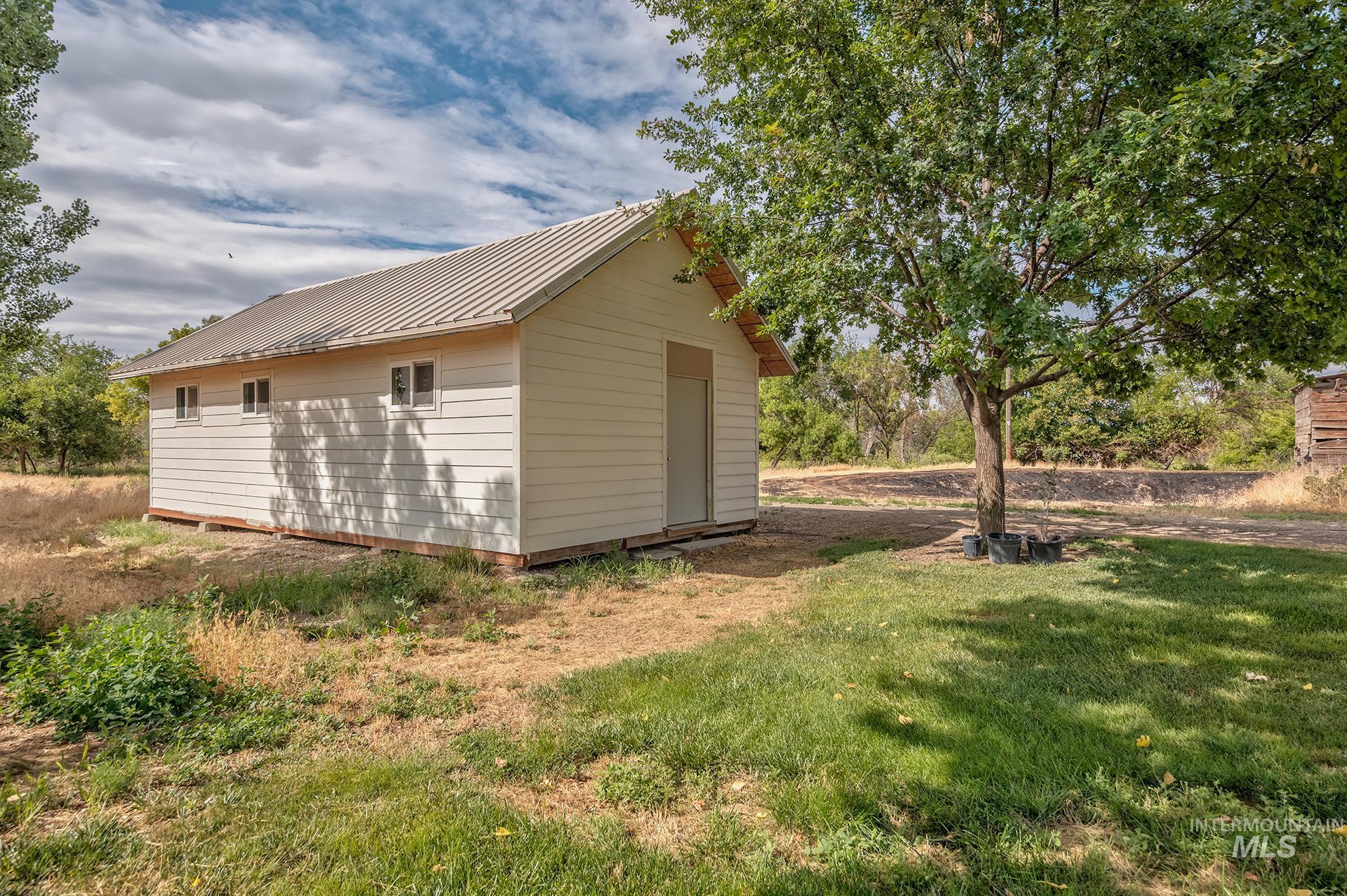 3881 E Island Rd Property Photo 13