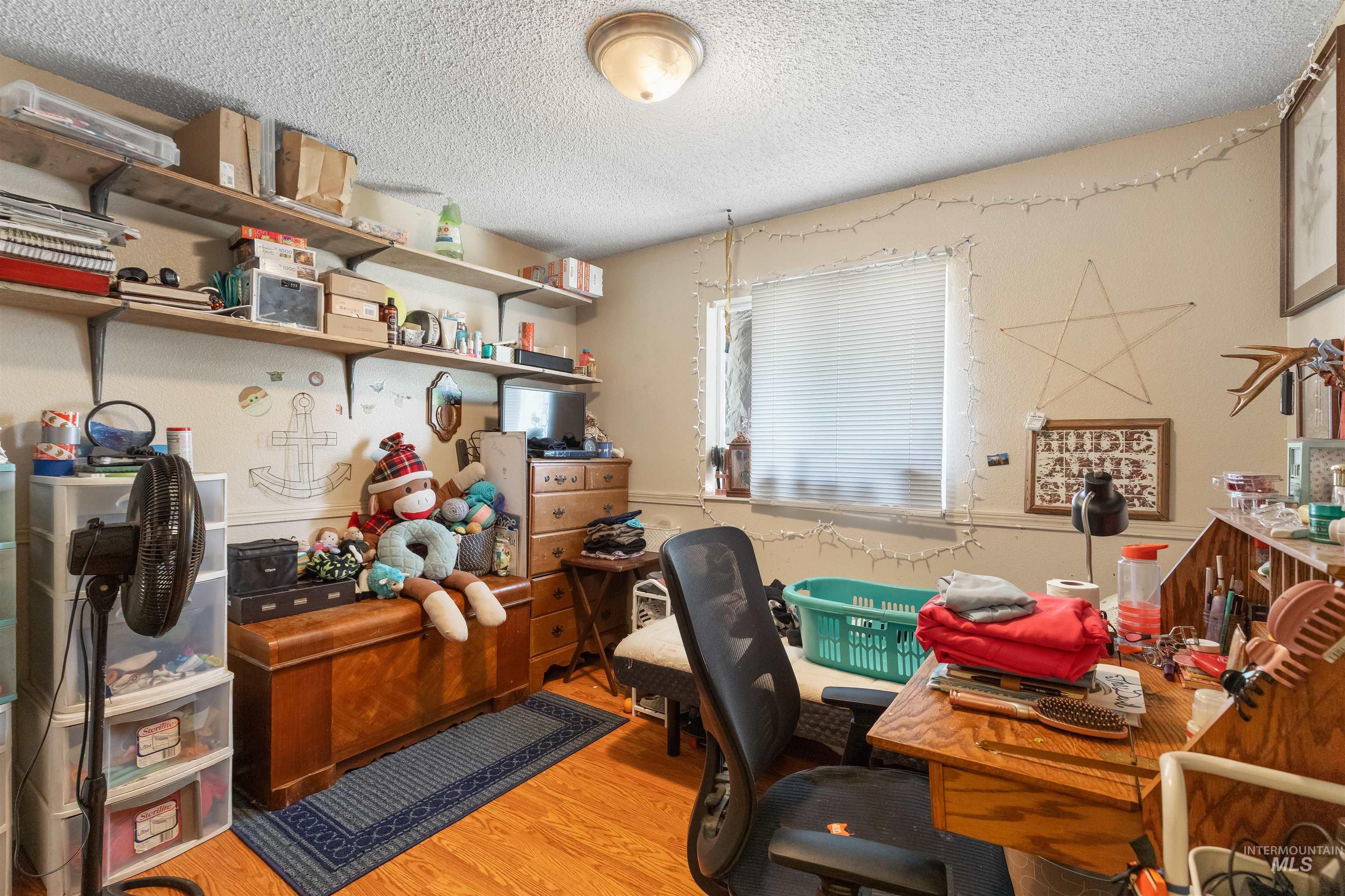 2460 State Street Property Photo 9