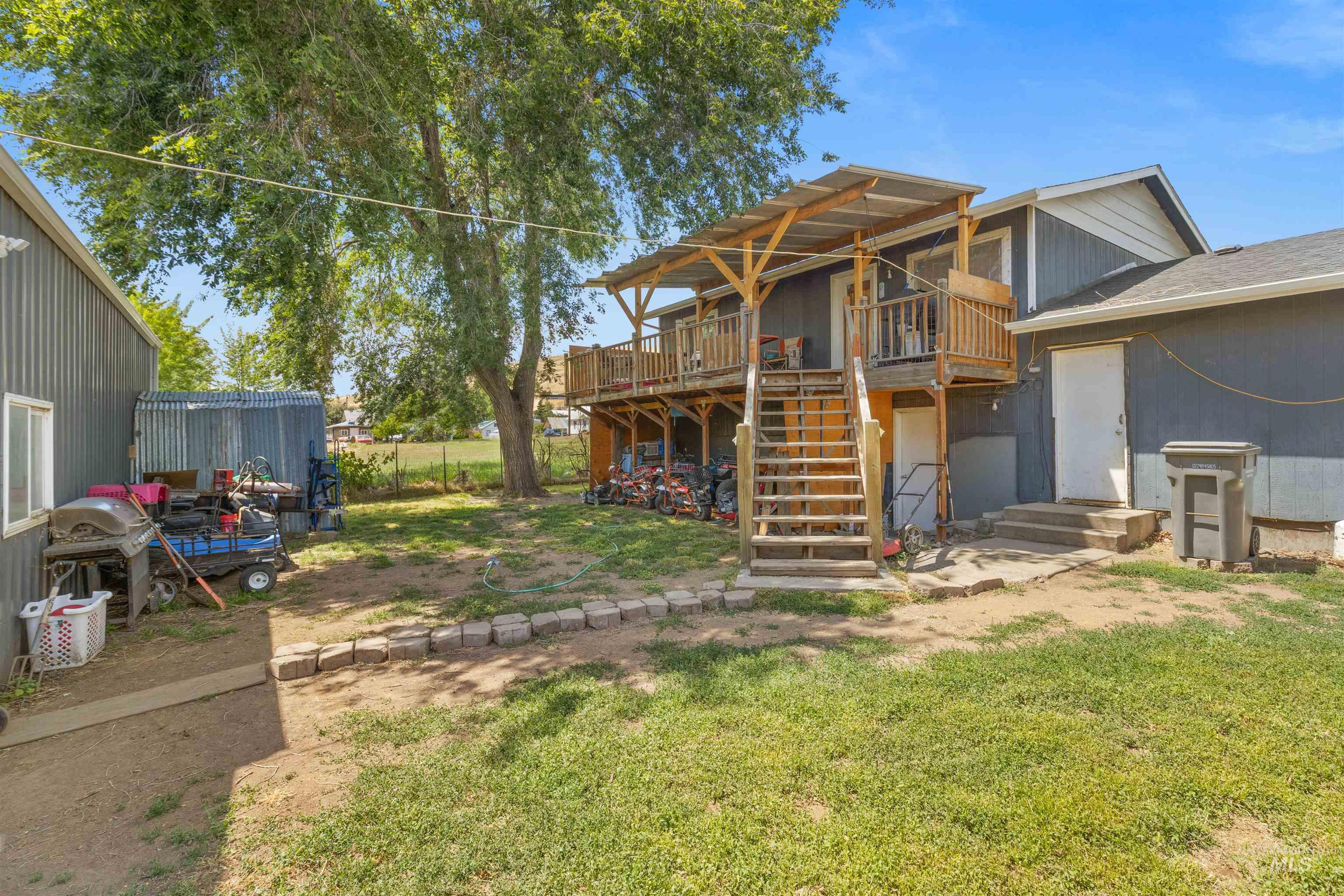 2460 State Street Property Photo 16