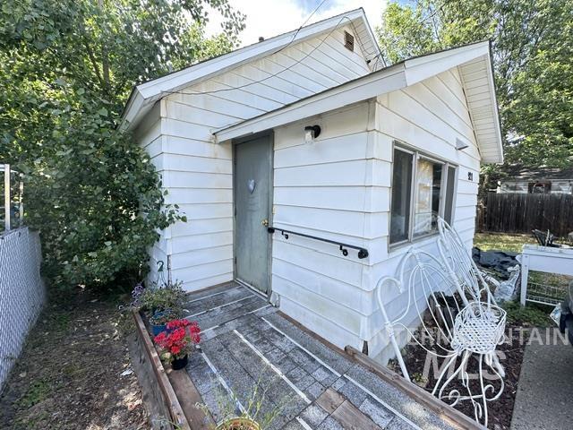 918, 920 S Jefferson Property Photo 11