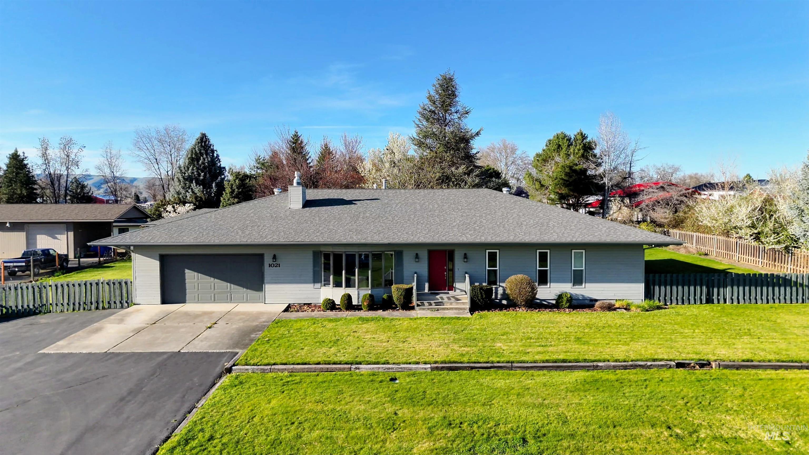 1021 Grelle Avenue Property Photo 1