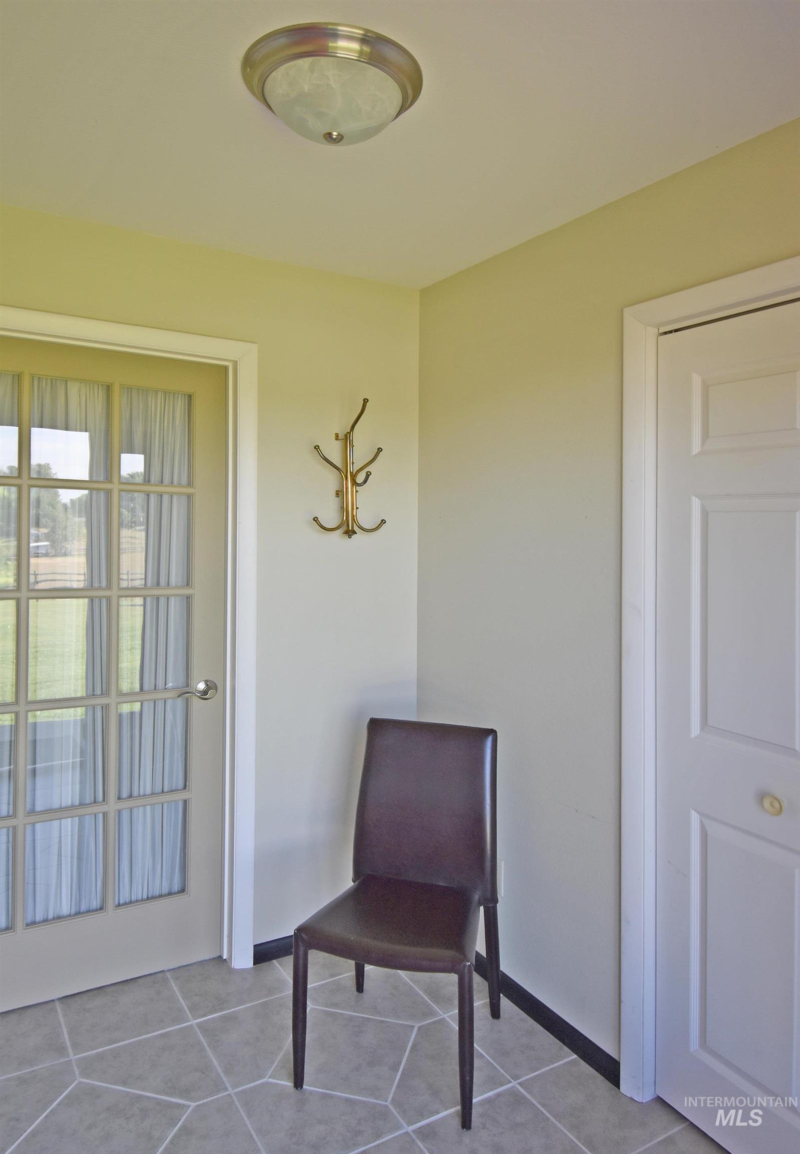 1021 Grelle Avenue Property Photo 2